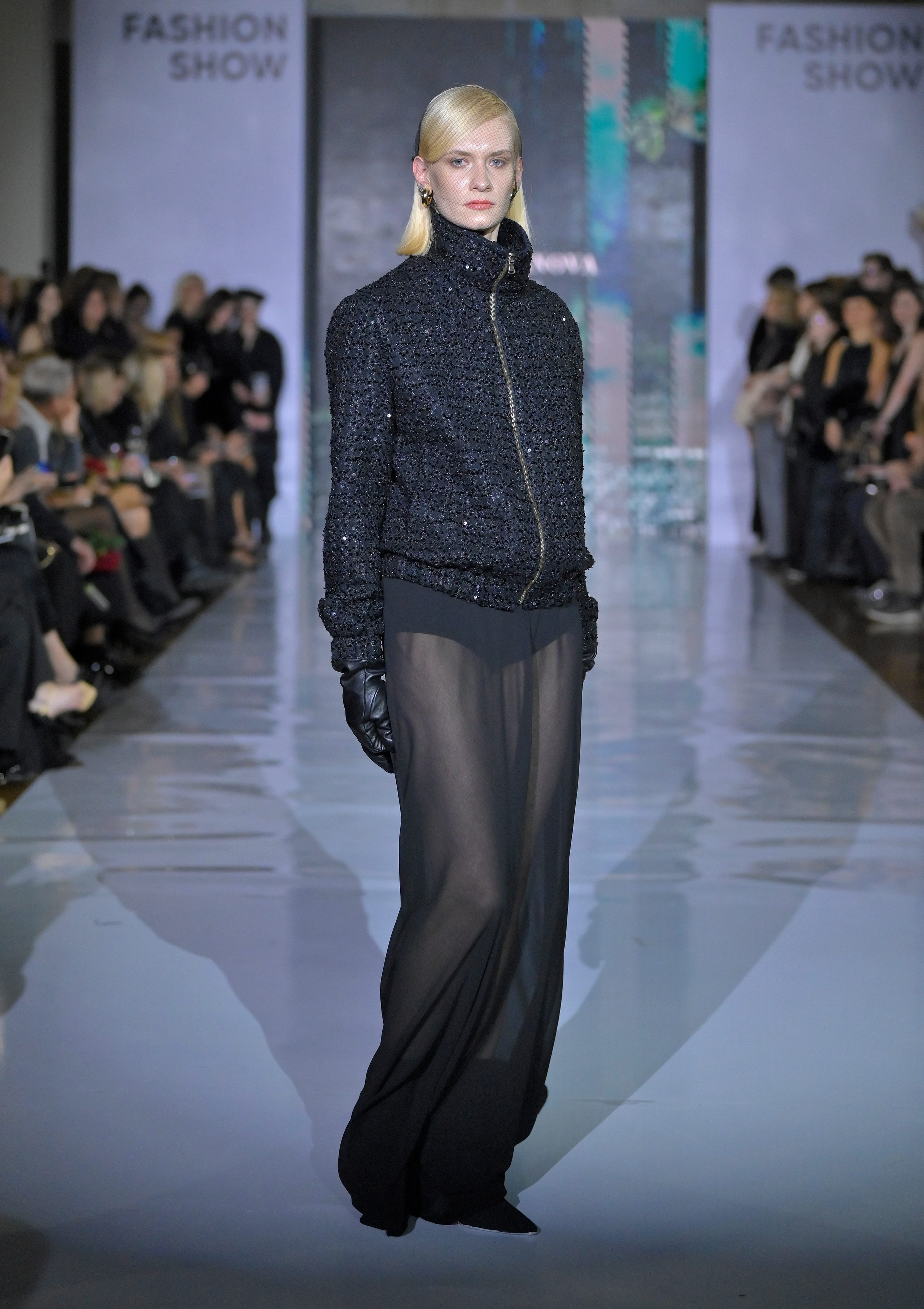 ART | FASHION | PODIUMS |SHOW