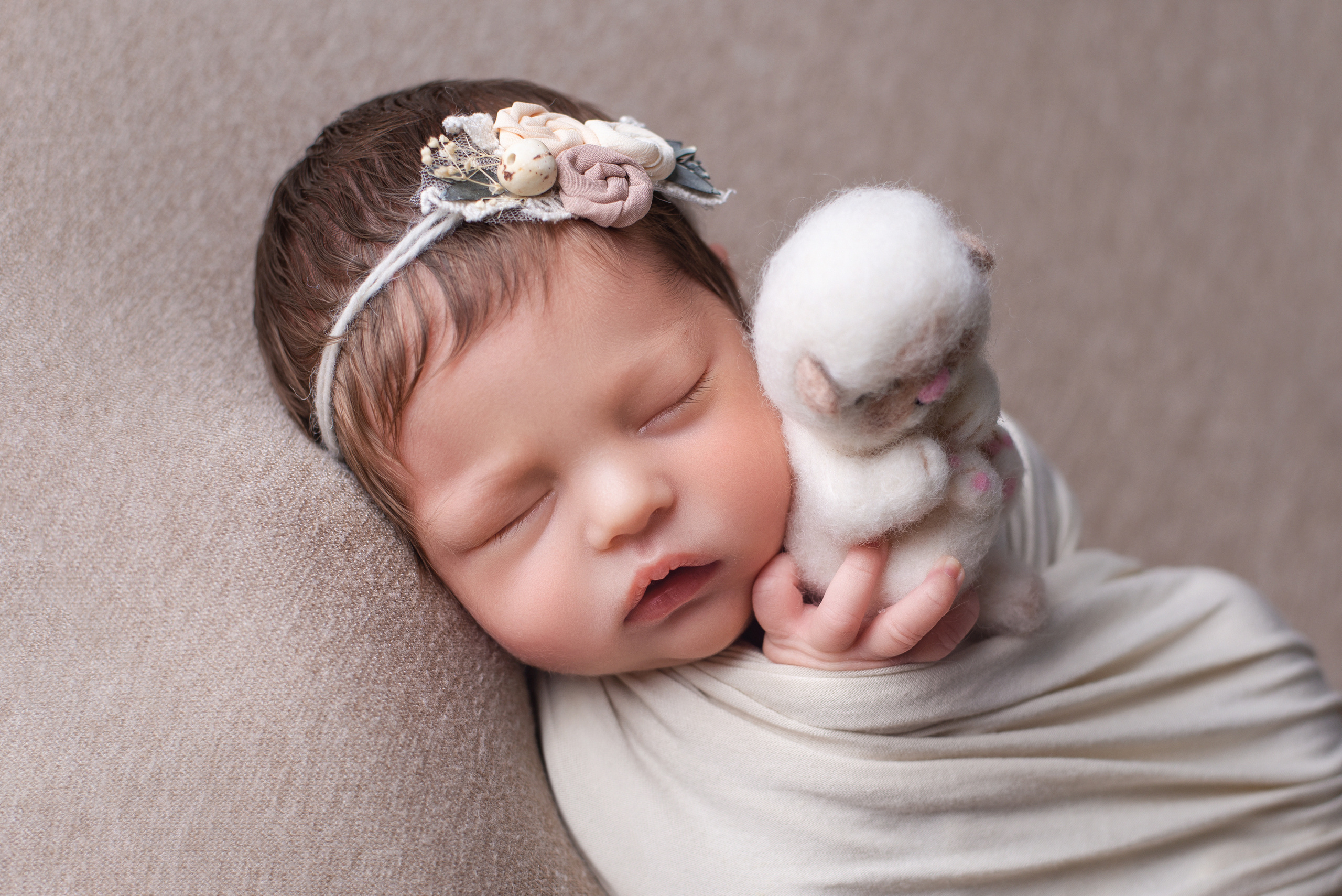 Newborn девочки. Фотограф новорожденных Модяева Ирина