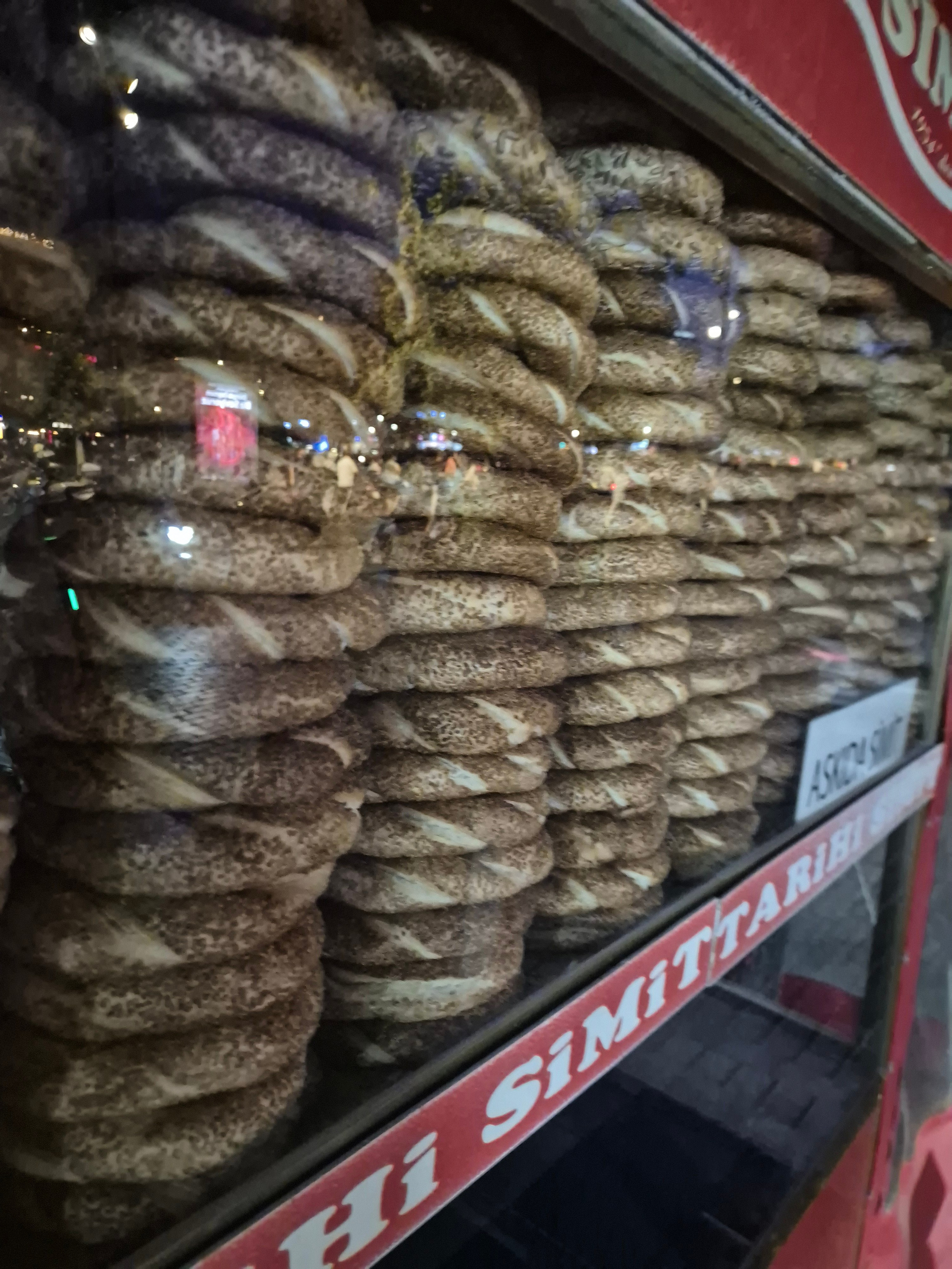 Симиты на пристане