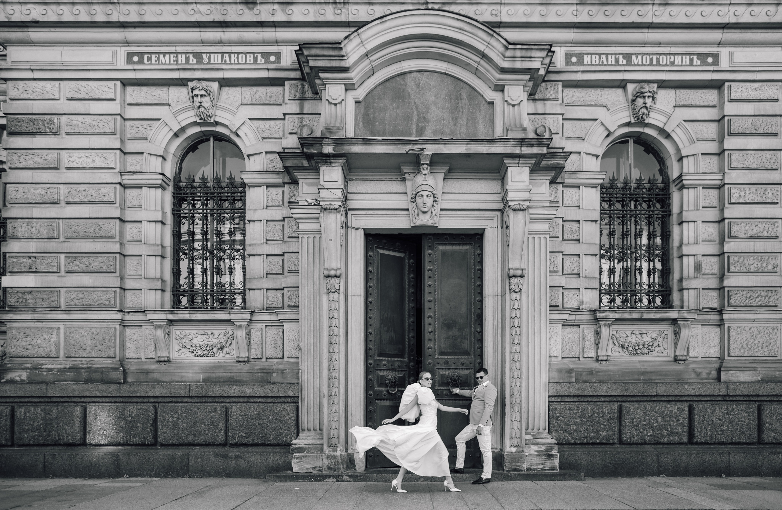 Сборы в Dom Boutique Hotel 5* и прогулка. Свадебный и семейный фотограф в Санкт-Петербурге и Сестрорецке