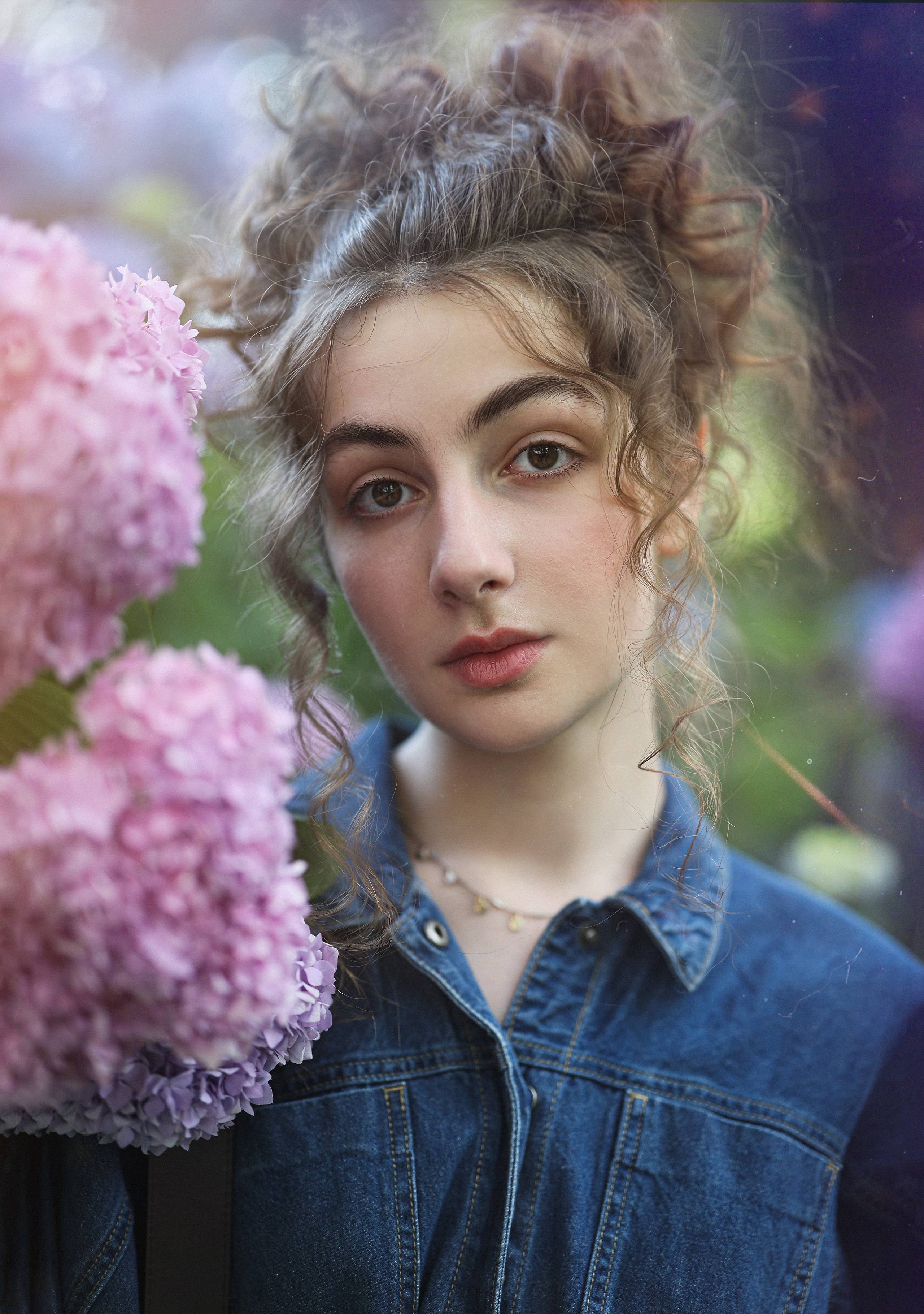 фотосессия в диких гортензиях Абхазии 