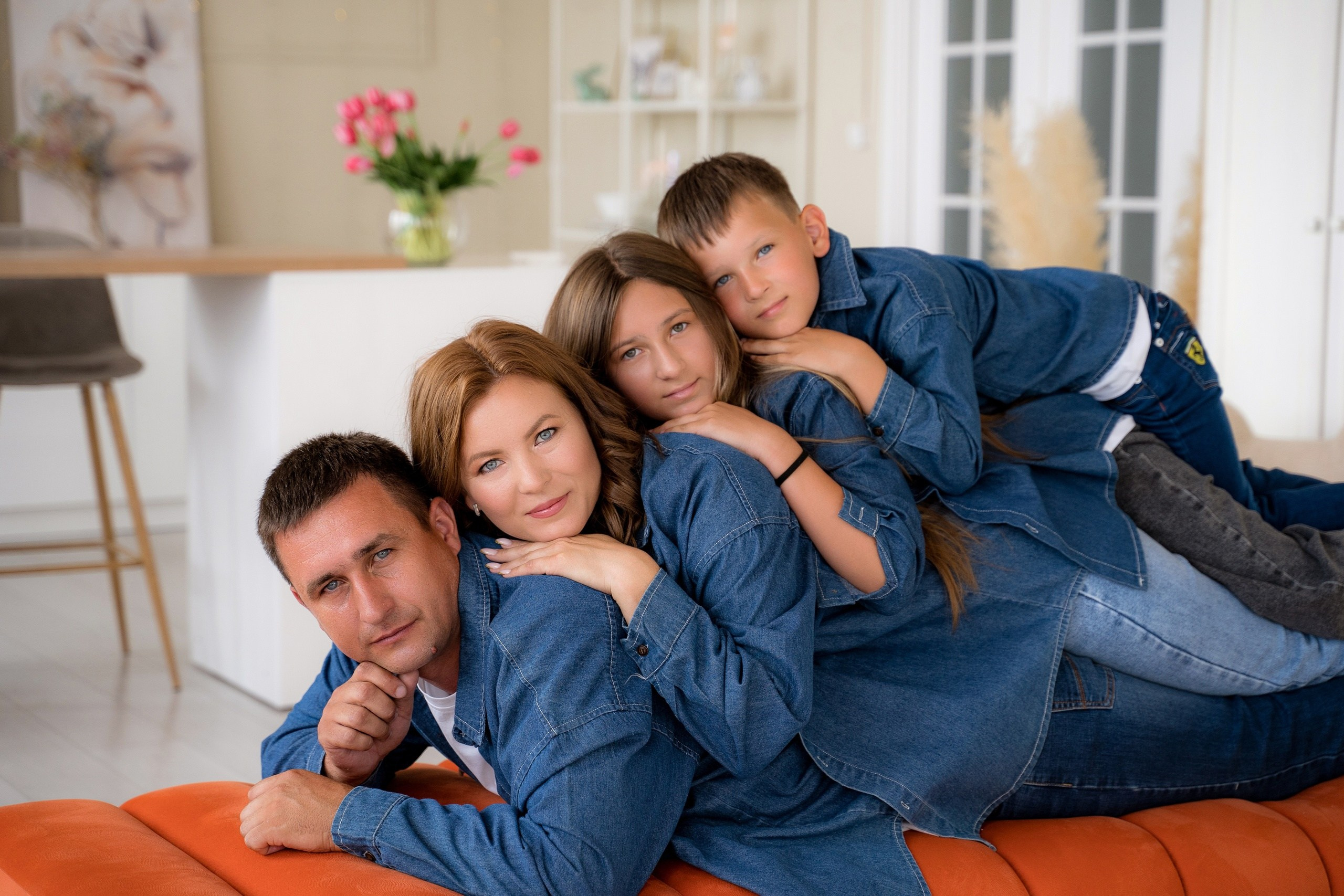 Семейная фотосессия ПАКЕТ СУПЕР ЛЮКС. Фотостудия Малина в городе Улан-Удэ. Фотограф Ирина Жарникова