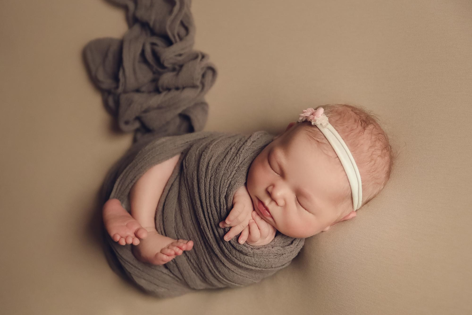 Новорожденные. Семейный фотограф и фотограф новорожденных в Санкт-Петербурге Алевтина