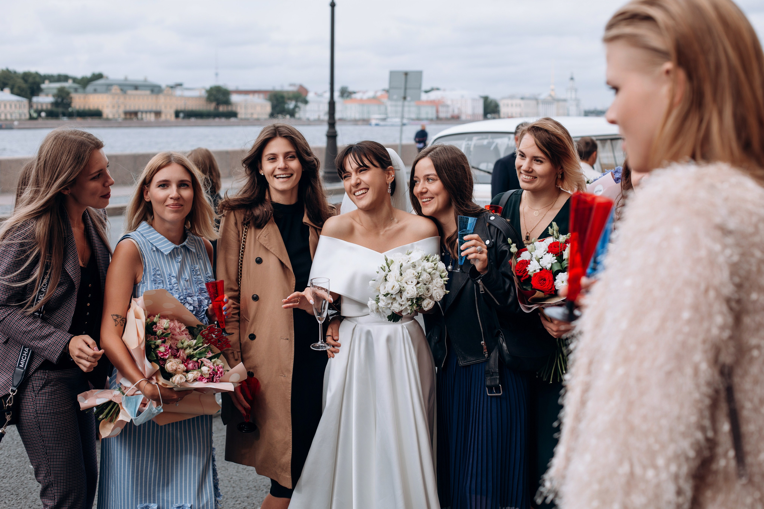Свадьба на катере. Свадебный фотограф в Санкт-Петербурге Вика Стукачева