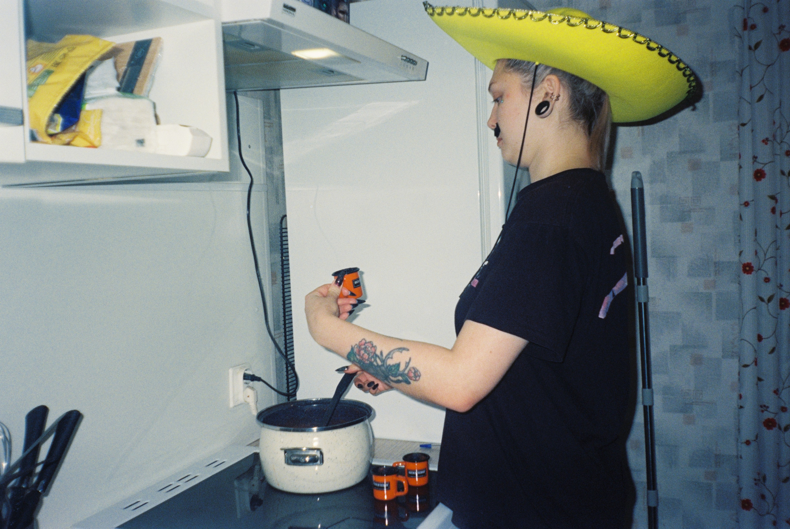 Плёнка. Человек в Шляпе