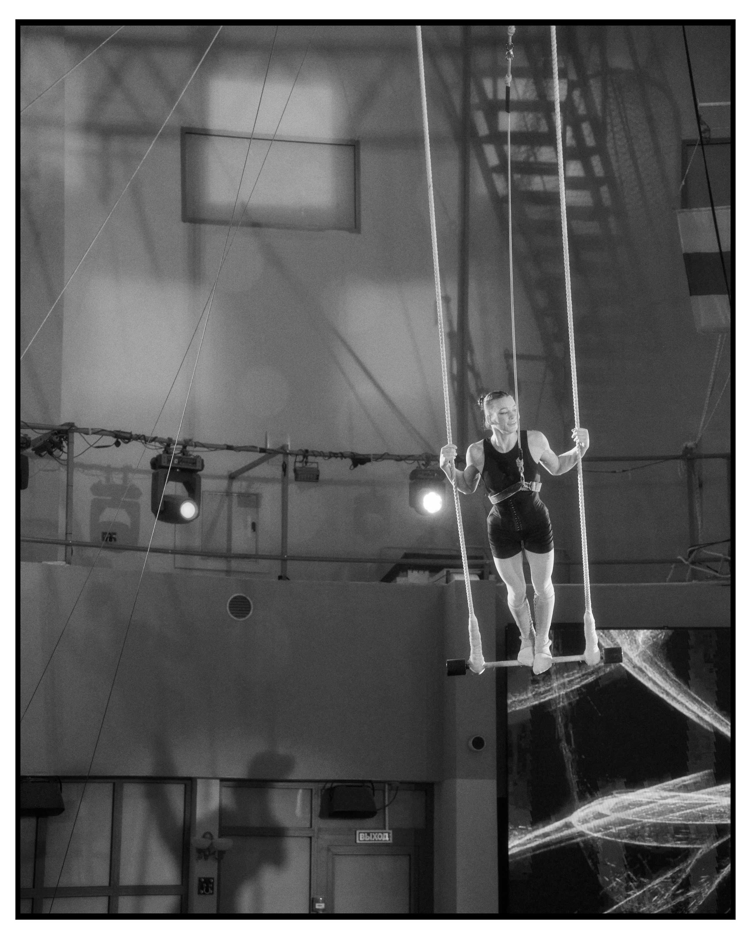 CIRCUS SCHOOL. ANNA — PHOTOGRAPHER