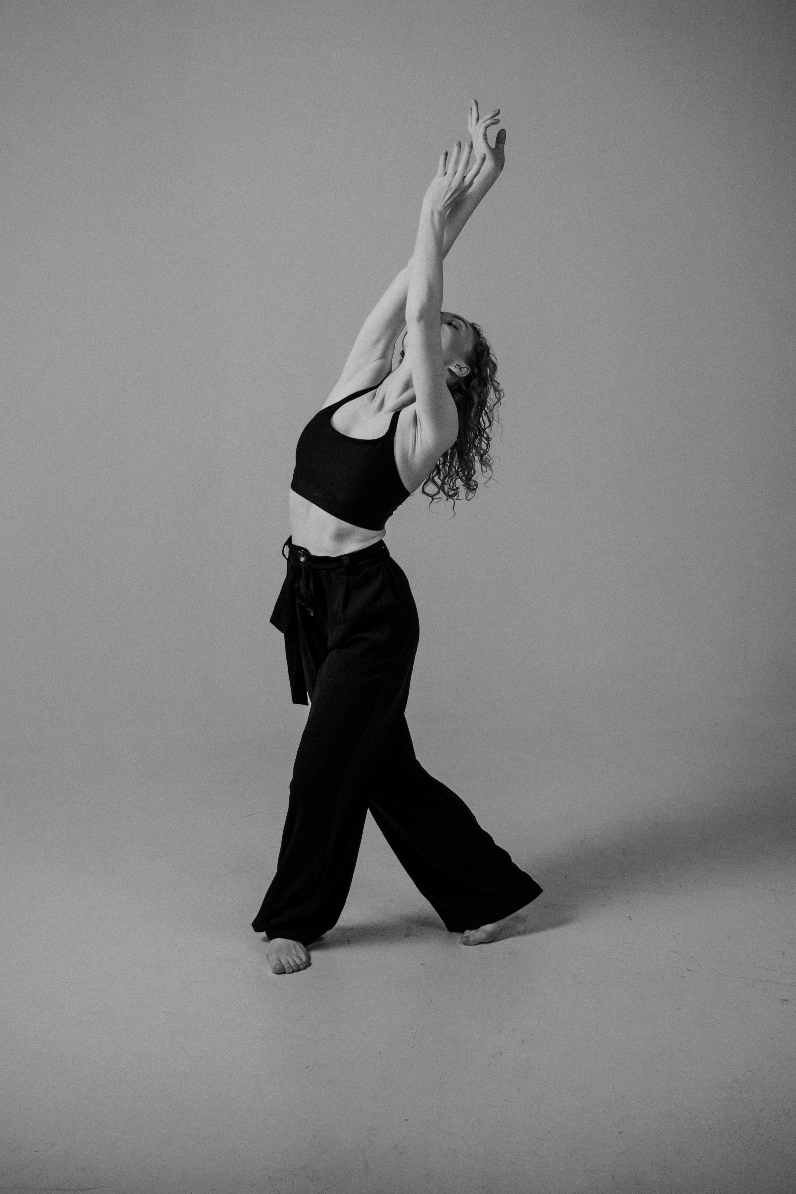 Фотосъемка контента для С. Портретный и репортажный фотограф в Санкт-Петербурге Варвара Жукова