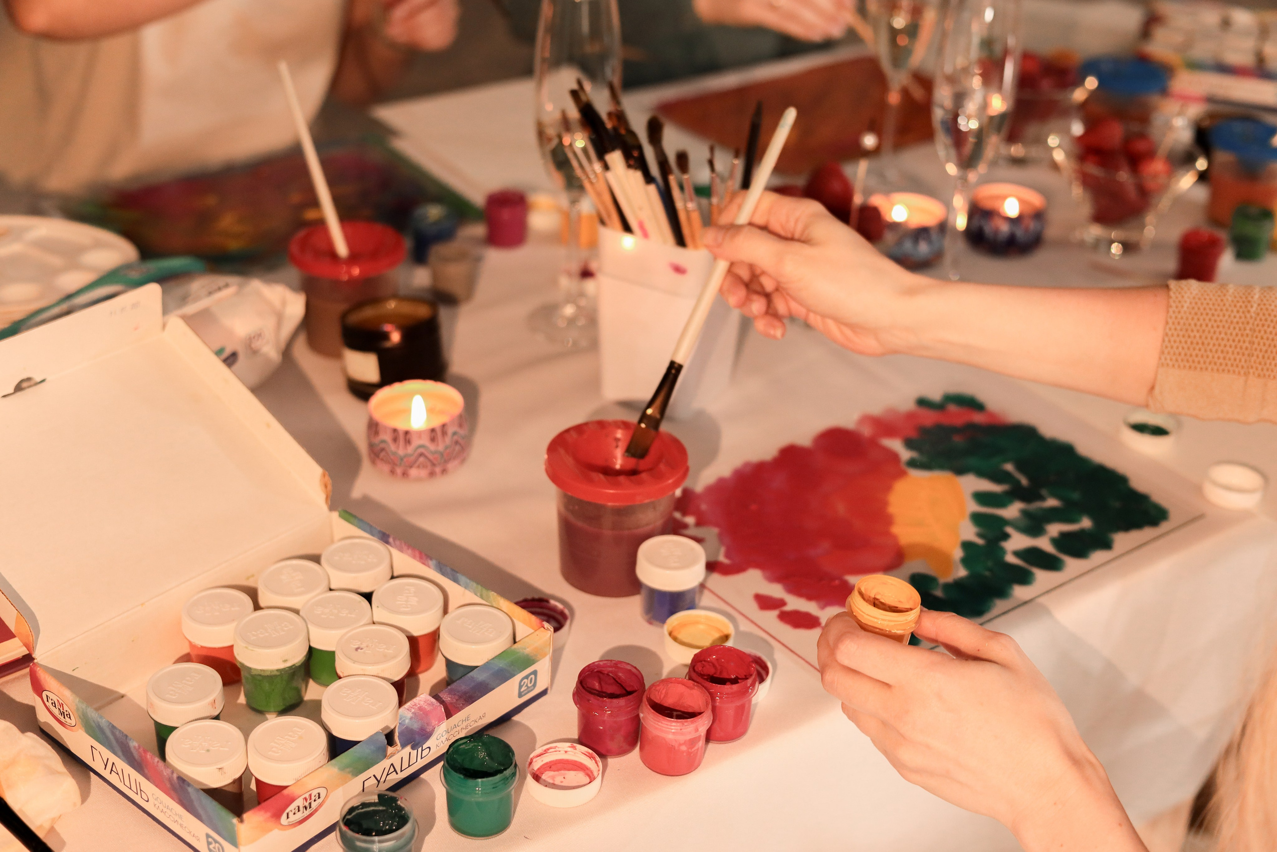 Арт-терапия + аэройога. Фотограф Надршина Лилия