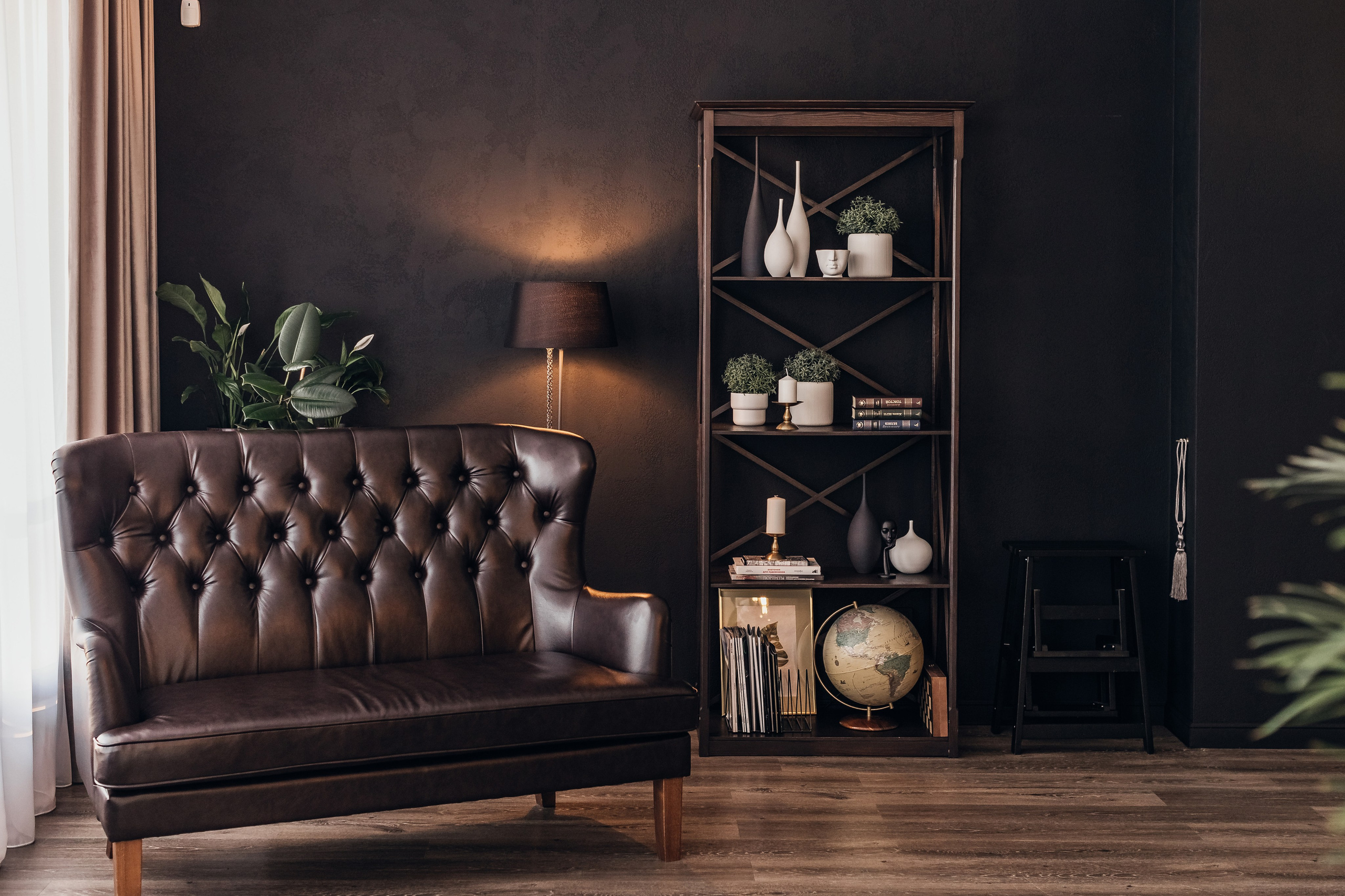 Светлая, просторная фотостудия в Тюмени. Профессиональный фотограф в Тюмени Наталья Кравченко