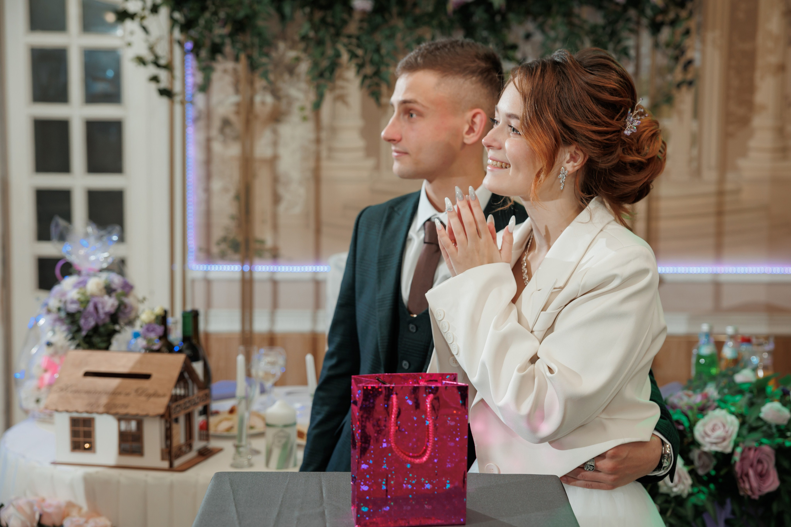 Константин и Дарья, ЗАГС ВДНХ, отель Soluxe, ресторан «Антик». Свадебный и репортажный фотограф (Москва, Королев и другие)