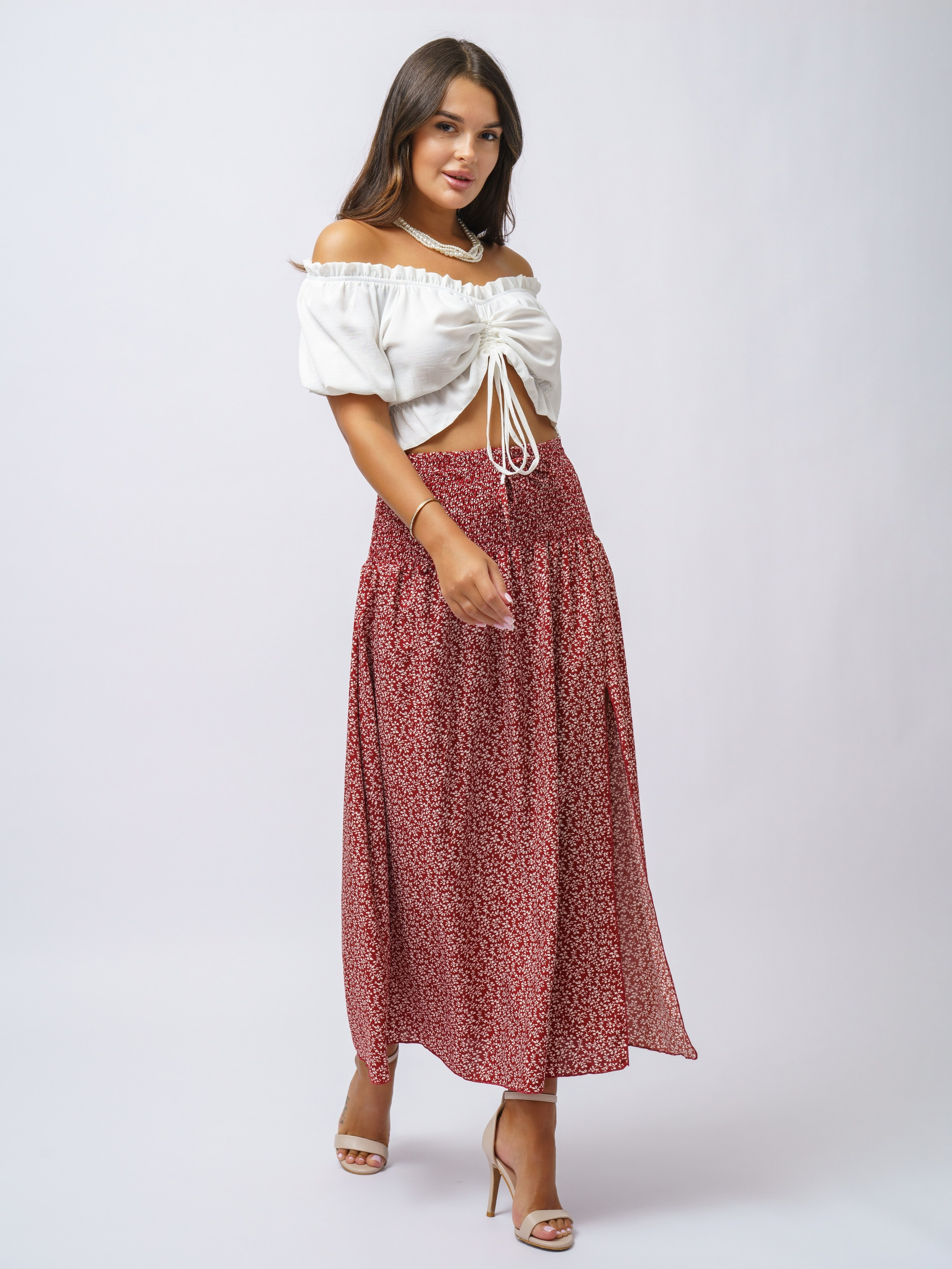 Юбки, модель Юлия. KED Production — продакшн из СПб. Создаём фото, видео и контент, который помогает брендам и селлерам продавать больше