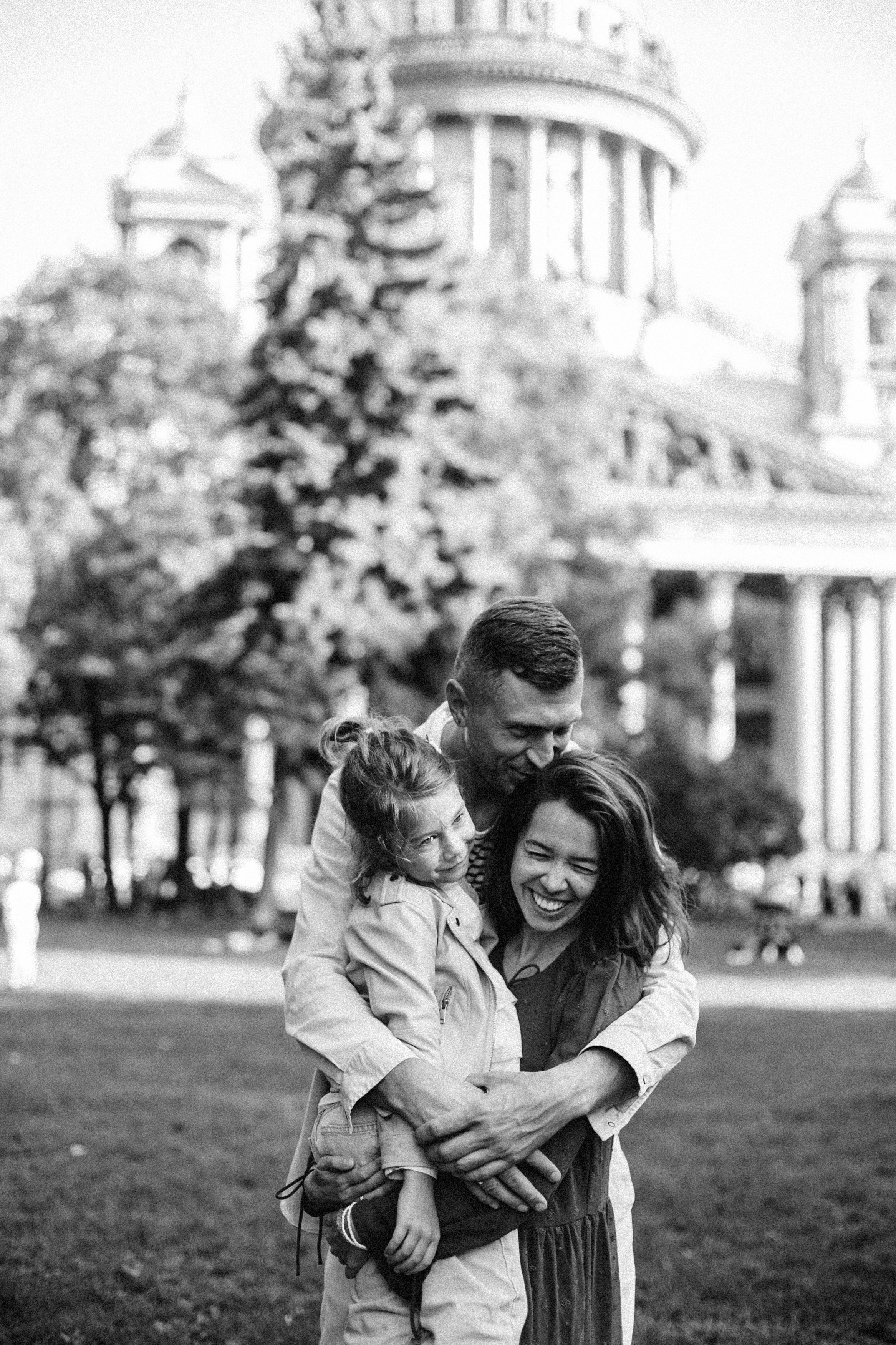 Семейная фотосессия в городе на Неве. Свадебный и семейный фотограф в Нижнем Новгороде Мезенцев Андрей