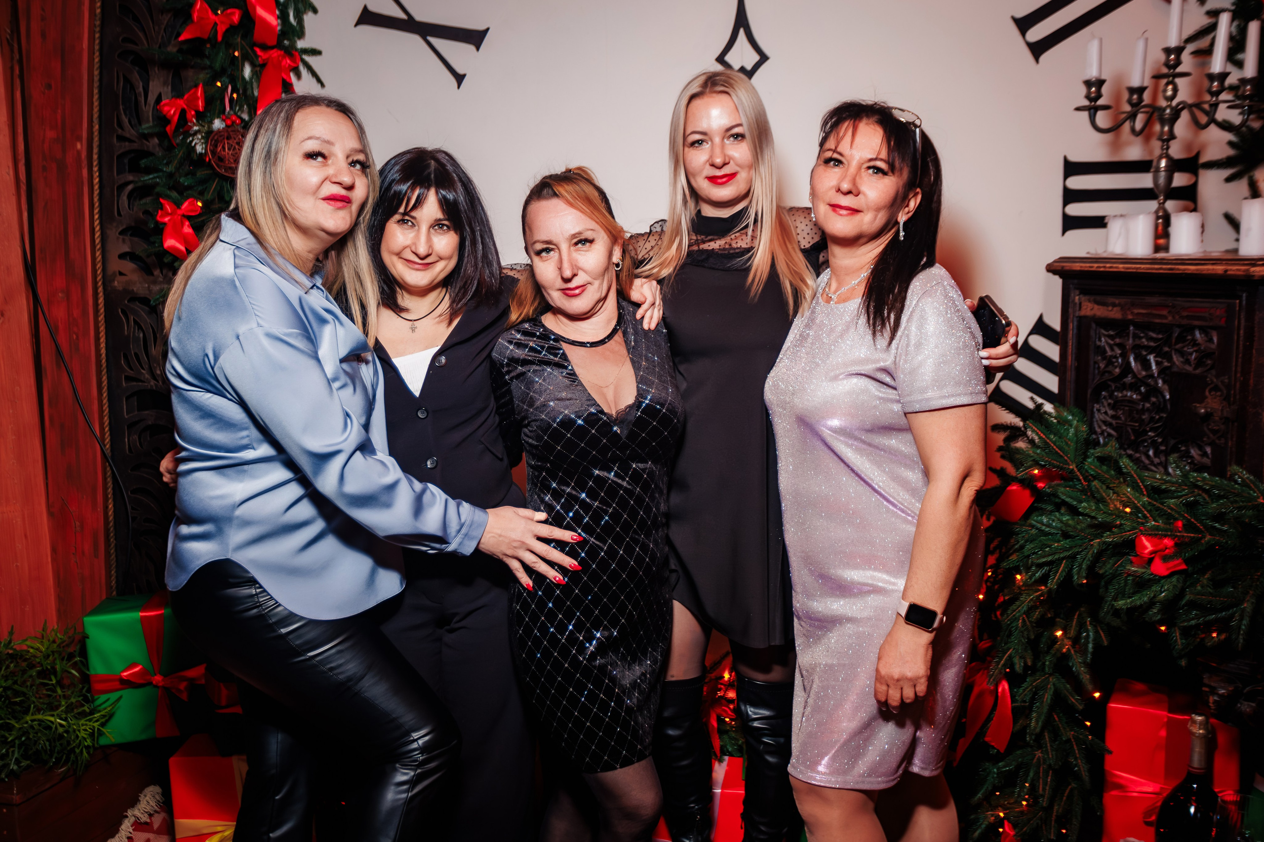 Городской корпоратив в PTIZZA_Ялта_29.12.2025. Аминов Руслан | Фотограф