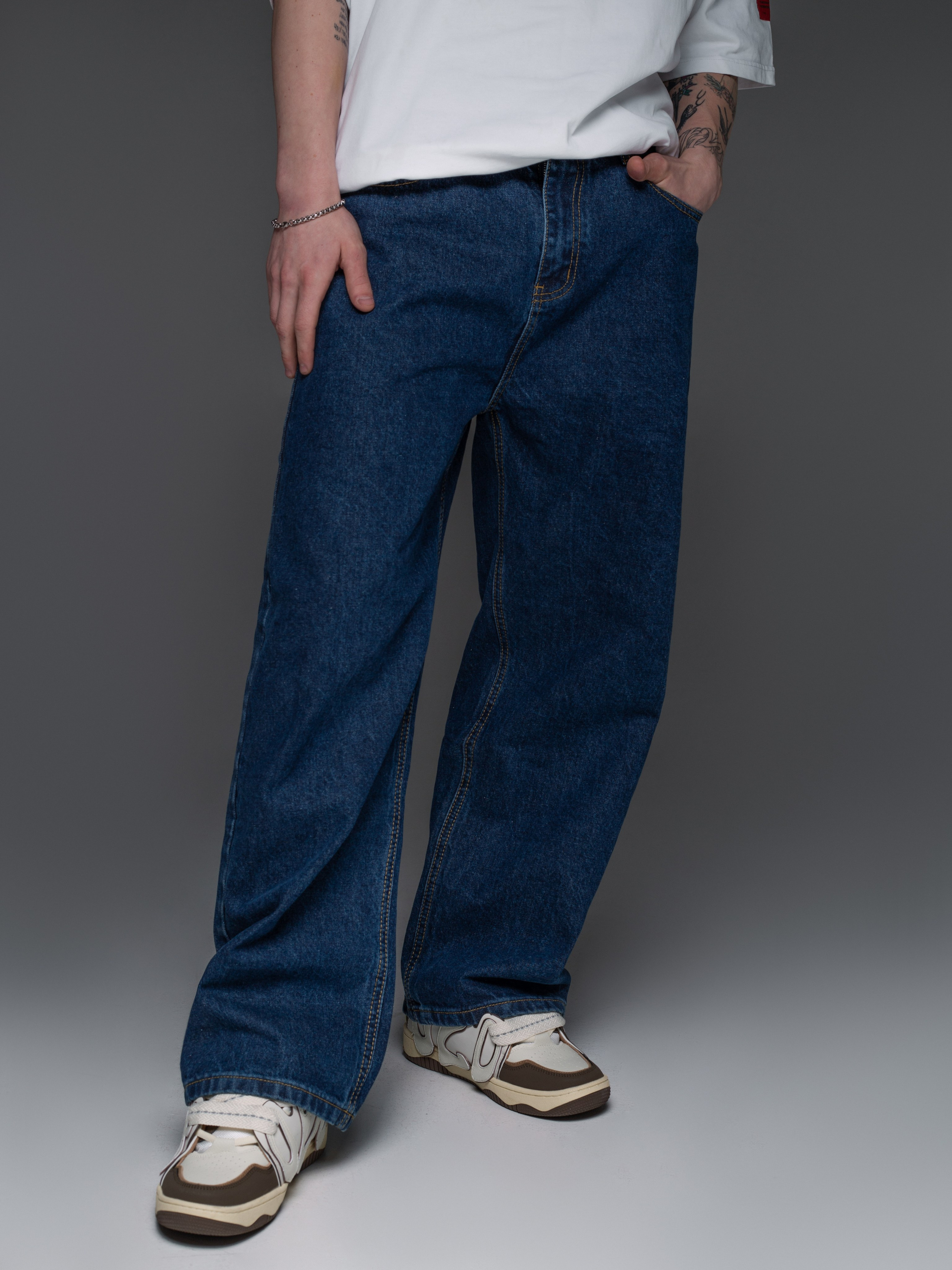 КАТАЛОГ | серый фон. RUNA production — стильные съемки для брендов