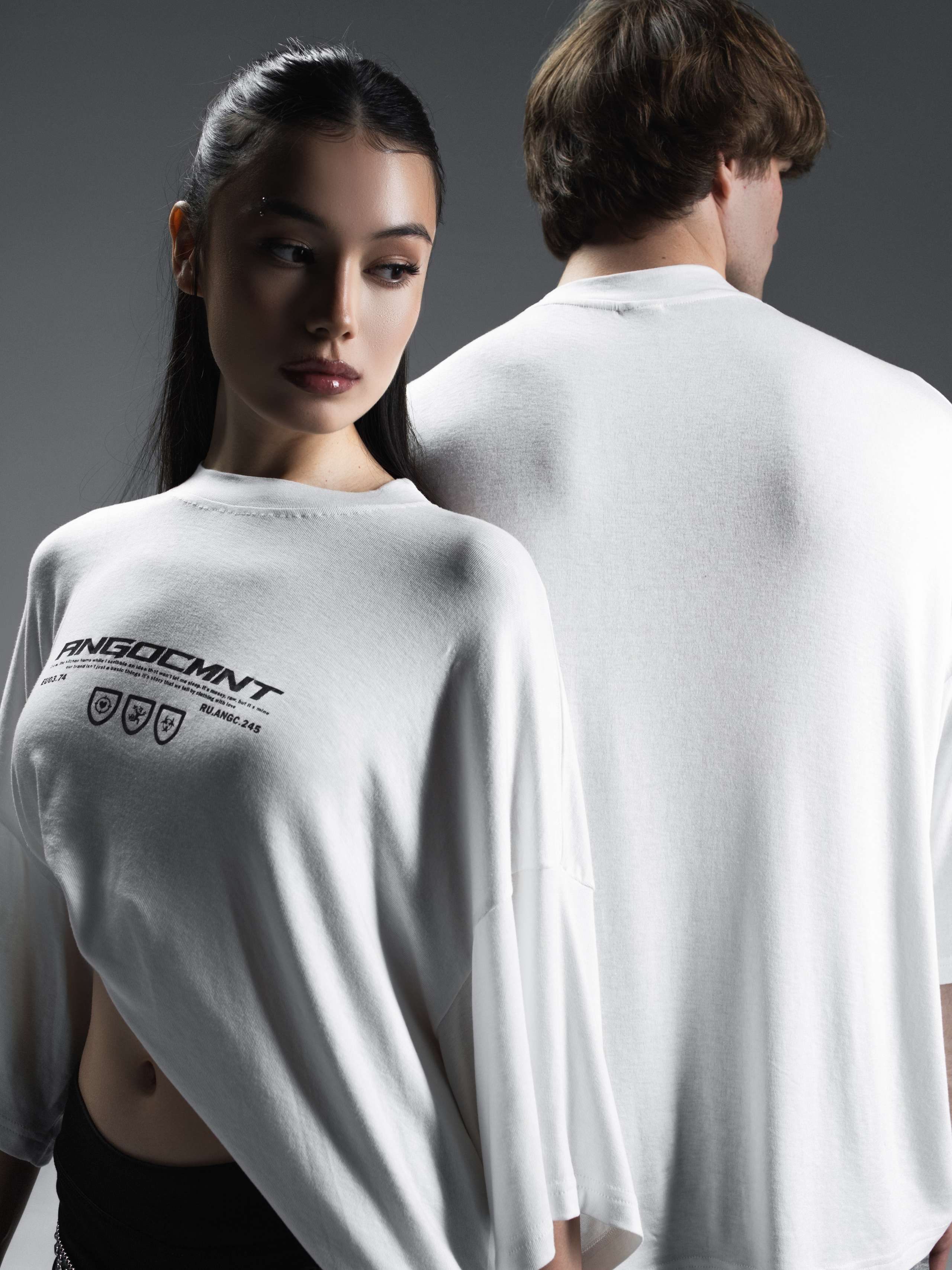 КАТАЛОГ | серый фон. RUNA production — стильные съемки для брендов