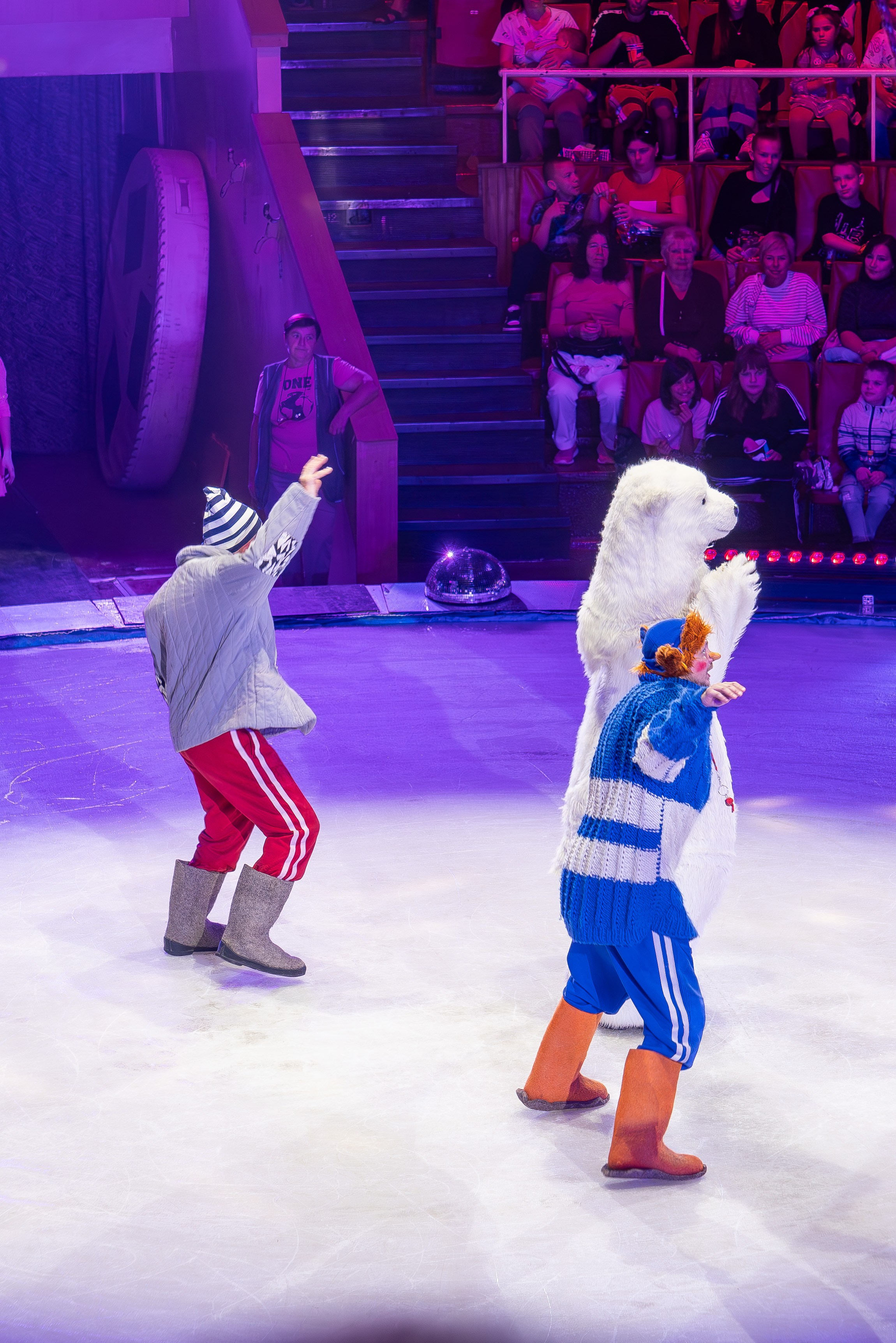 Цирк на льду «Айсберг» в Луганске. Фотограф в РФ и ЛНР Юлия Федосеева