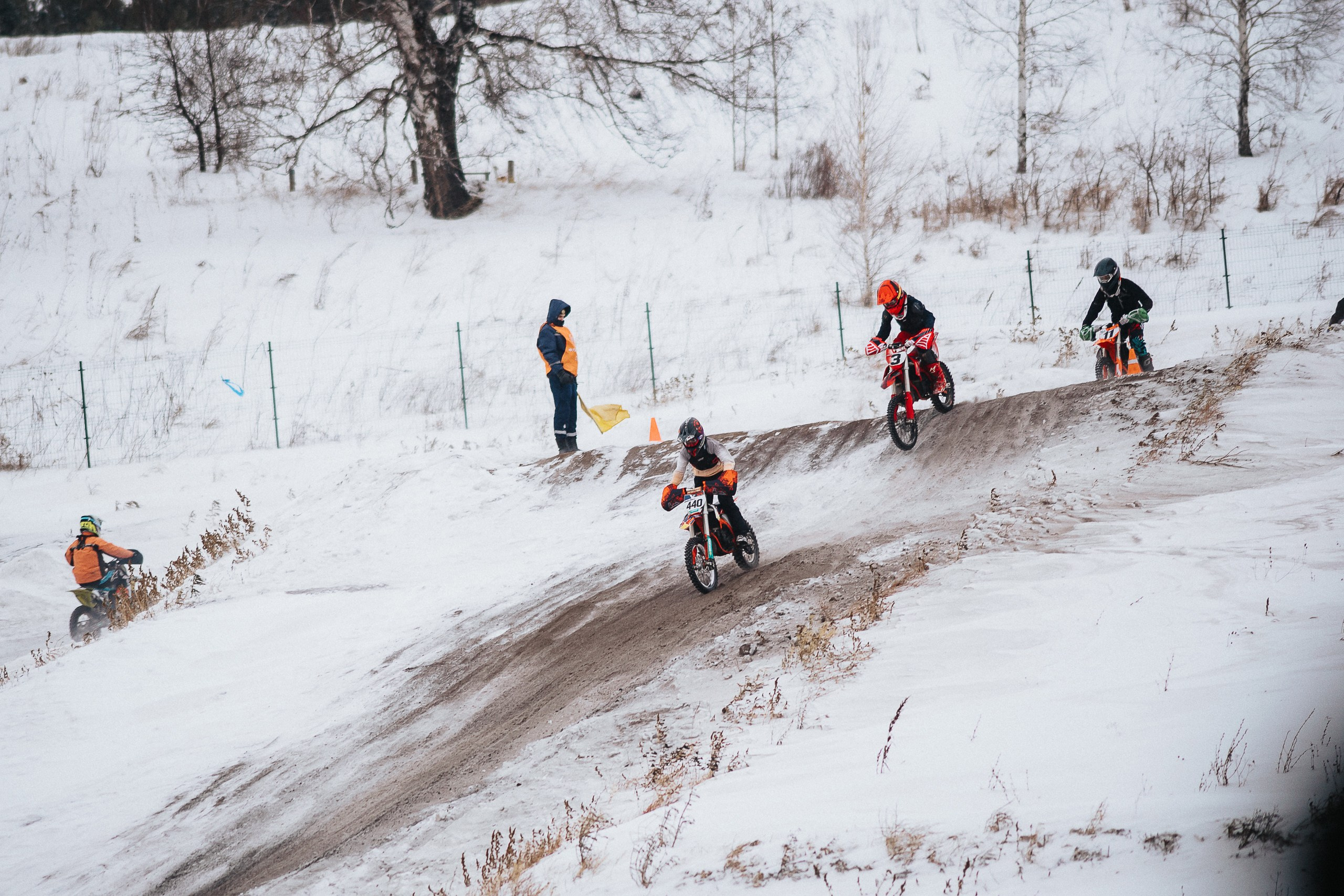 29.12.2024 — Праздничная тренировка на мотоциклетной трассе Люскус. Репортажный фотограф в Кемерово