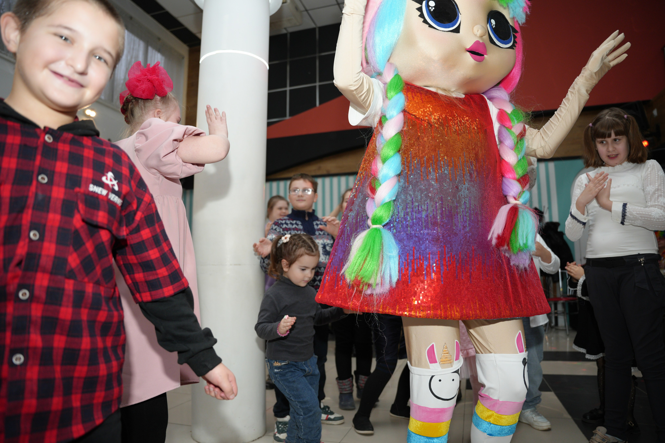 Социально —благотворительная акция «Ты в этом мире не один», посвященная Международному дню инвалидов. ВЫПУСКНЫЕ АЛЬБОМЫ, Школьный фотограф, семейный и свадебный в Саратове и области Ольга Плаксина