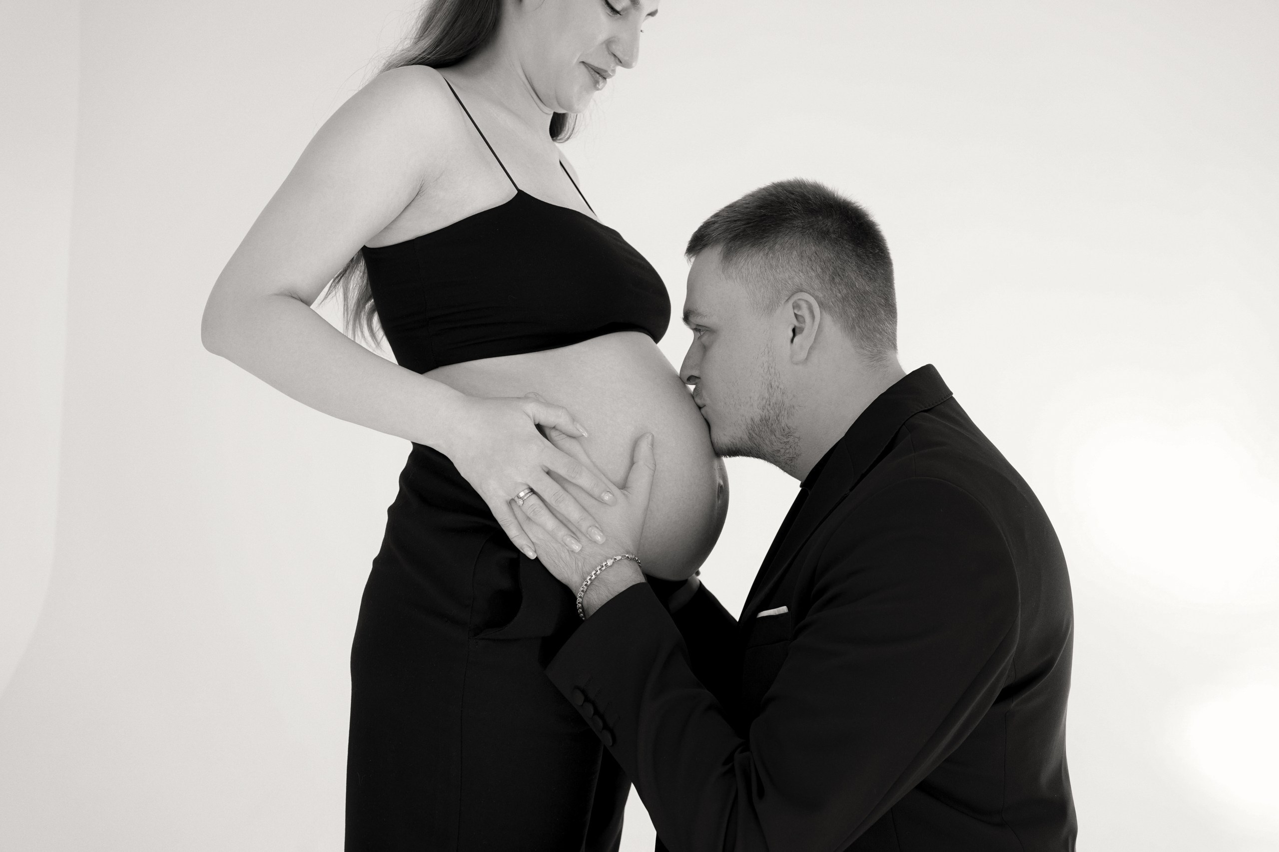 Беременная фотосессия в фотостудии Modo. Фотограф Ростов-на-Дону Алёна Чёботова. Свадебный фотограф в Ростове-на-Дону. Таинство Крещения и Венчания, семейные фотосессии. Алёна Чёботова