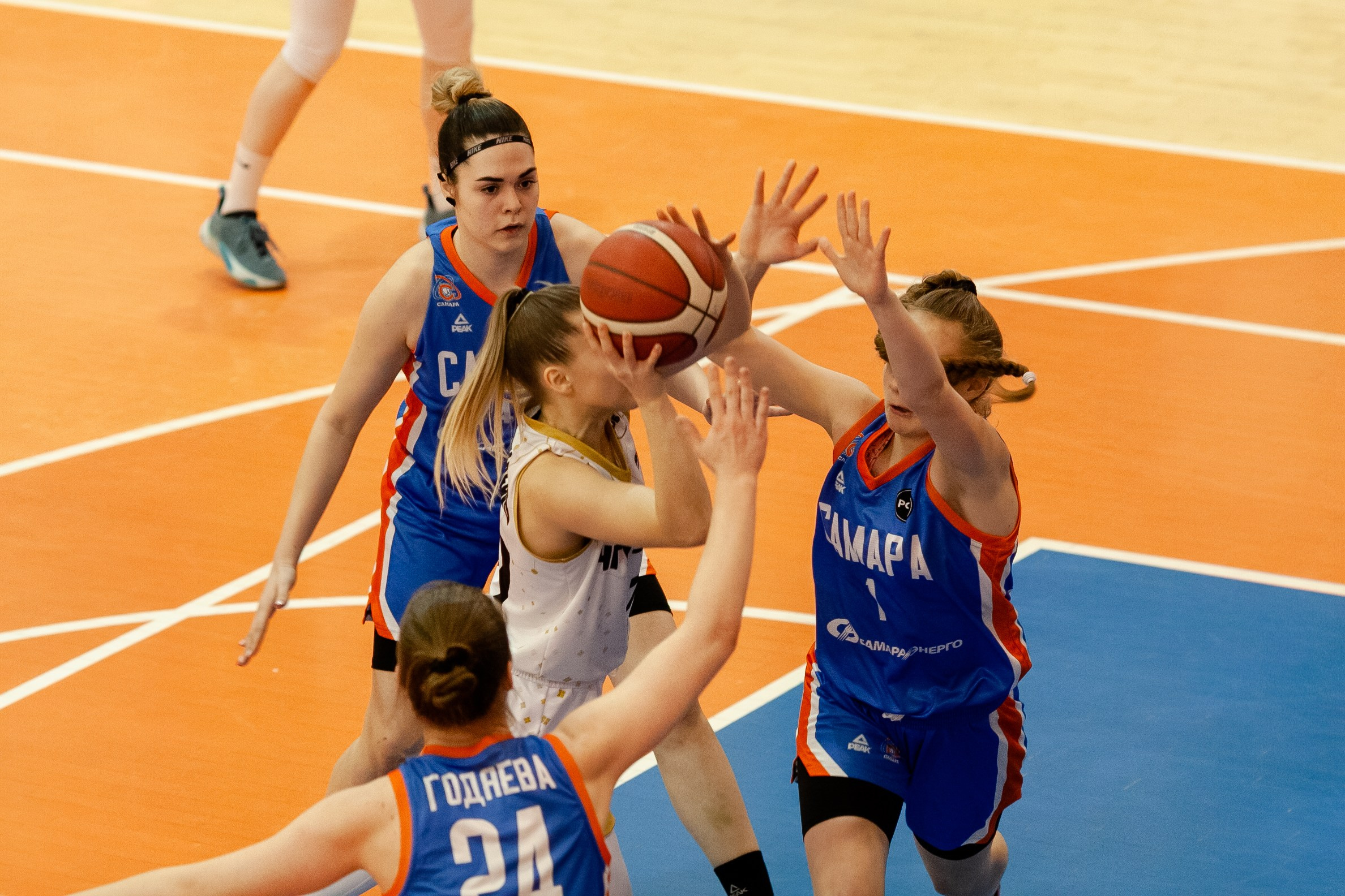 ЧГУ-Атланта — Самара-2. Фотография