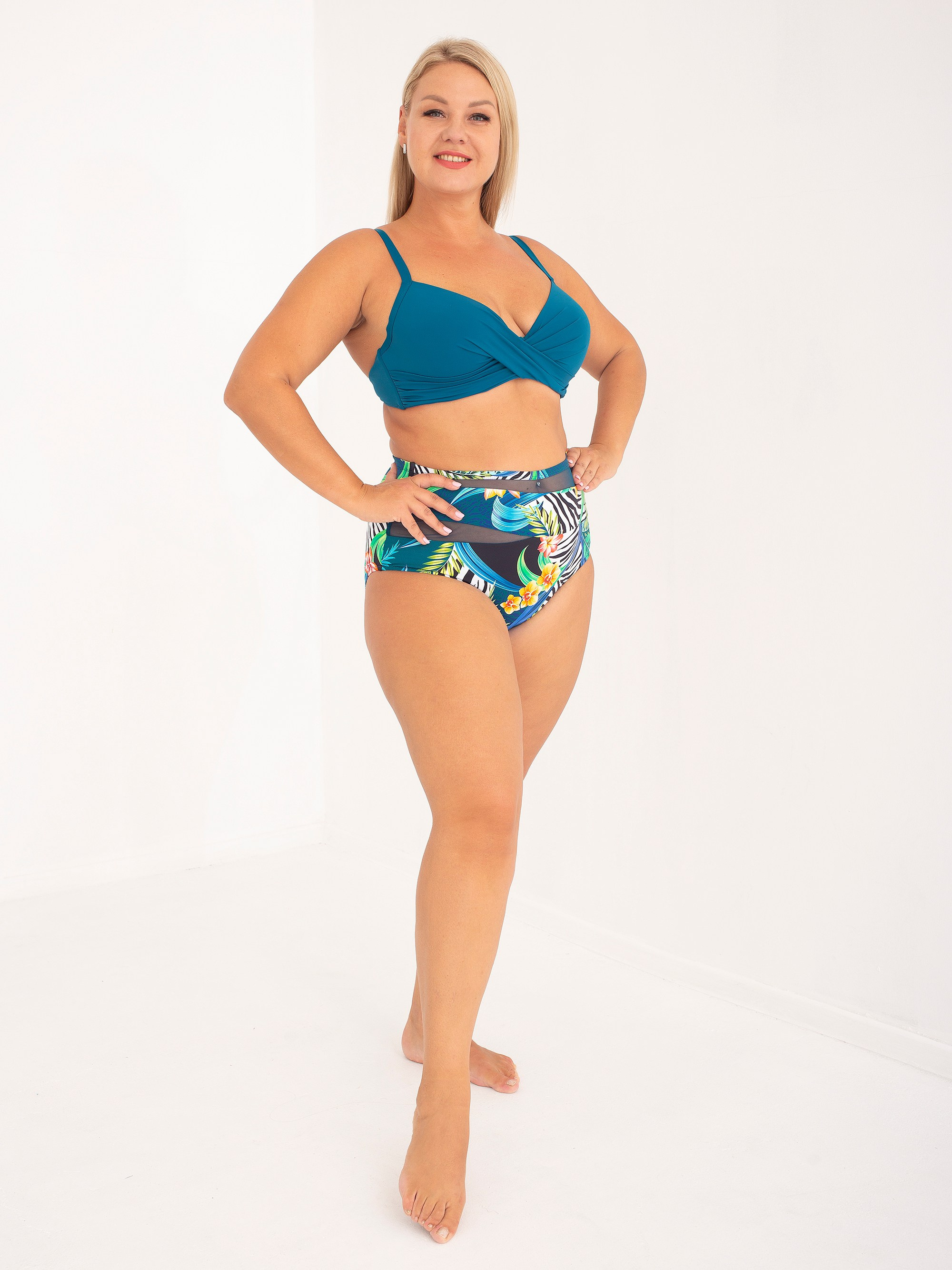 Наталья, 52-54 р-р, 175 см. KED Production — продакшн из СПб. Создаём фото, видео и контент, который помогает брендам и селлерам продавать больше