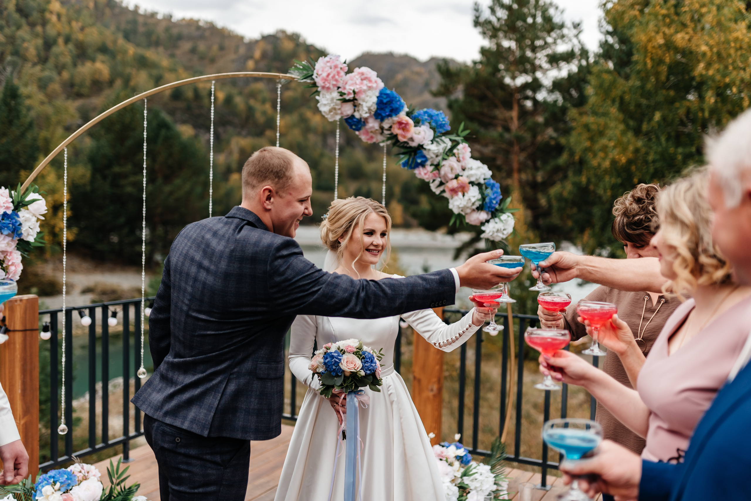 Иван и Юлия. Свадебная  съемка на Алтае