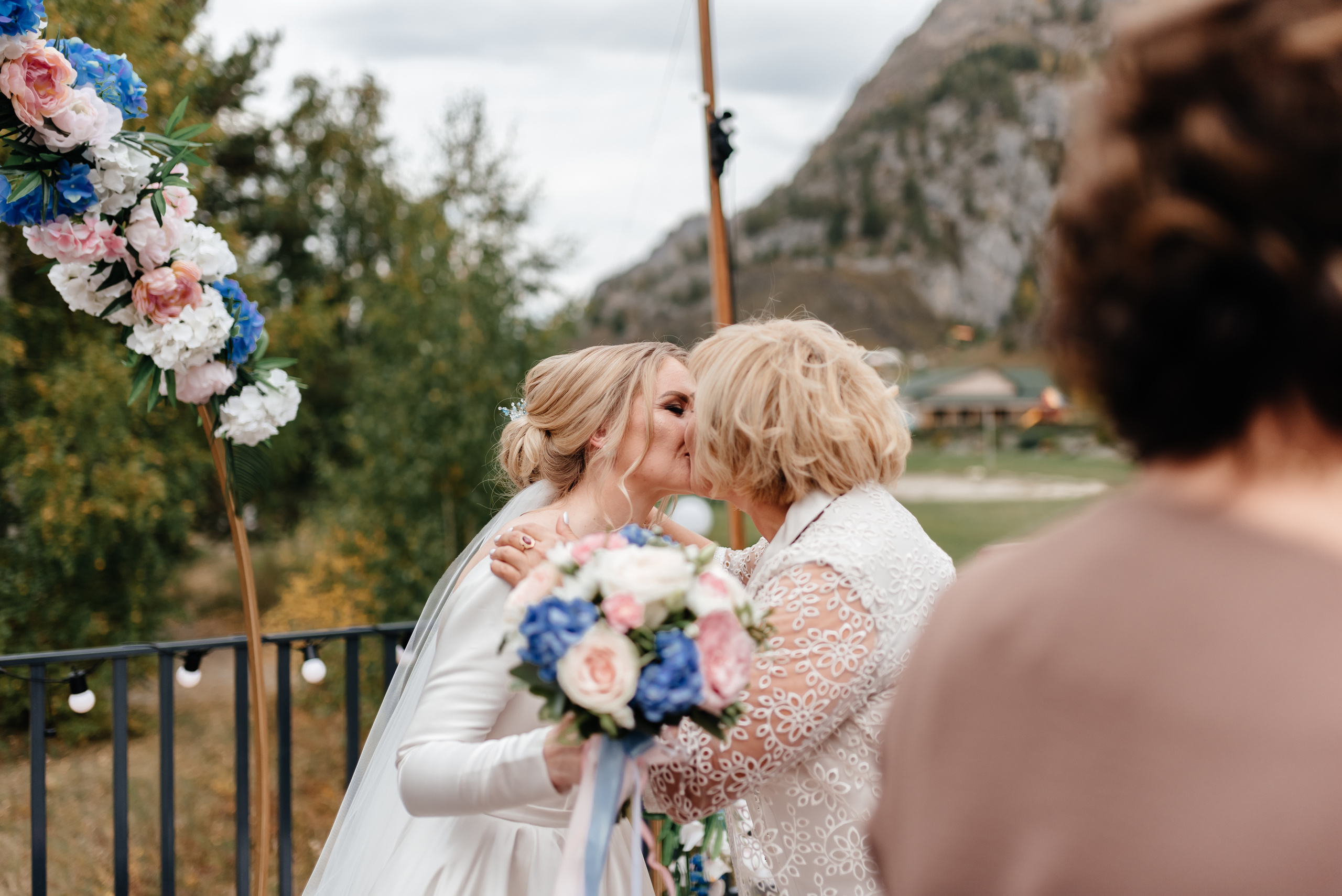 Иван и Юлия. Свадебная  съемка на Алтае