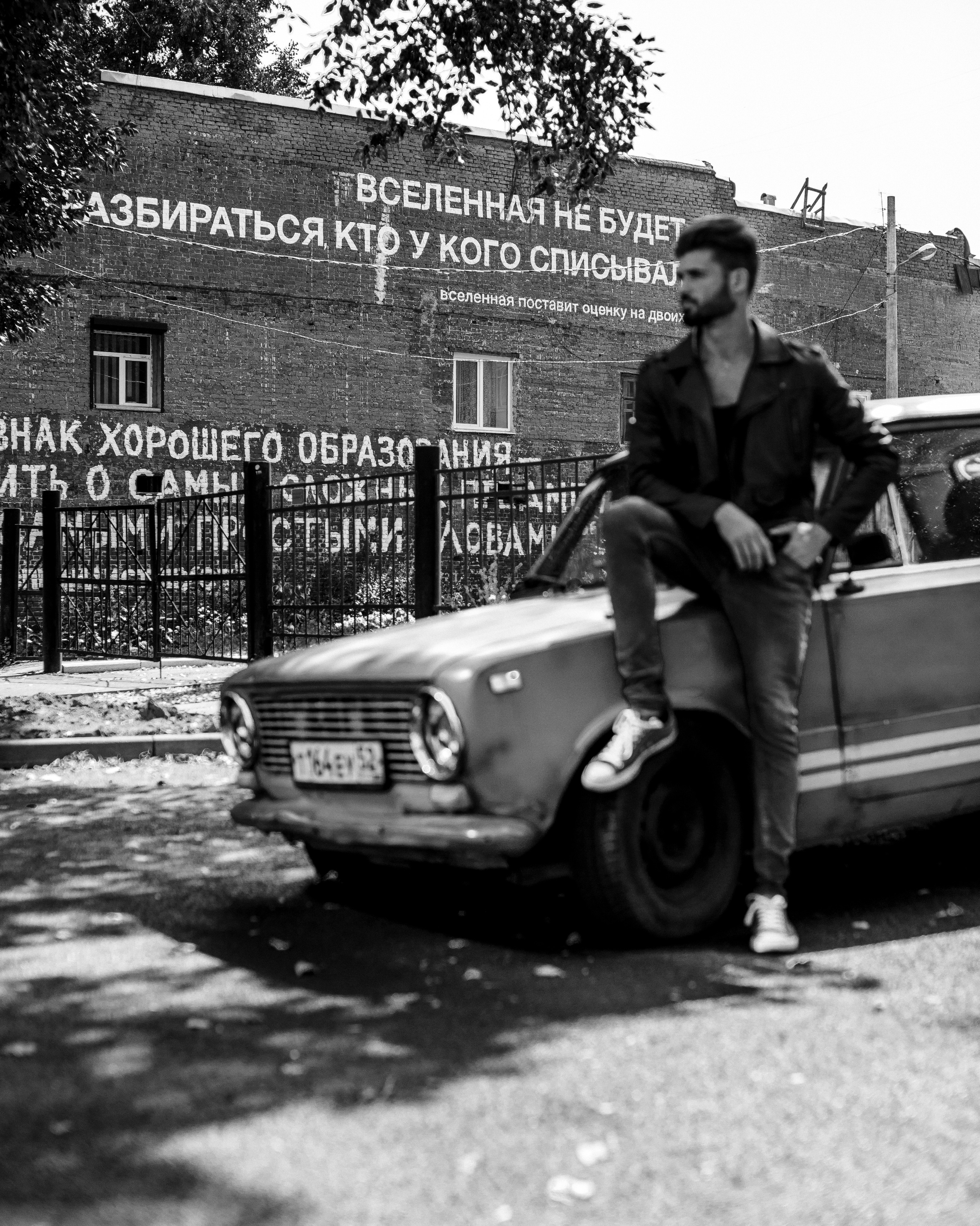 ЧБ фотосессия парня в Нижнем Новгороде. Портретный фотограф в Москве и Нижнем Новгороде - Андрей Репин