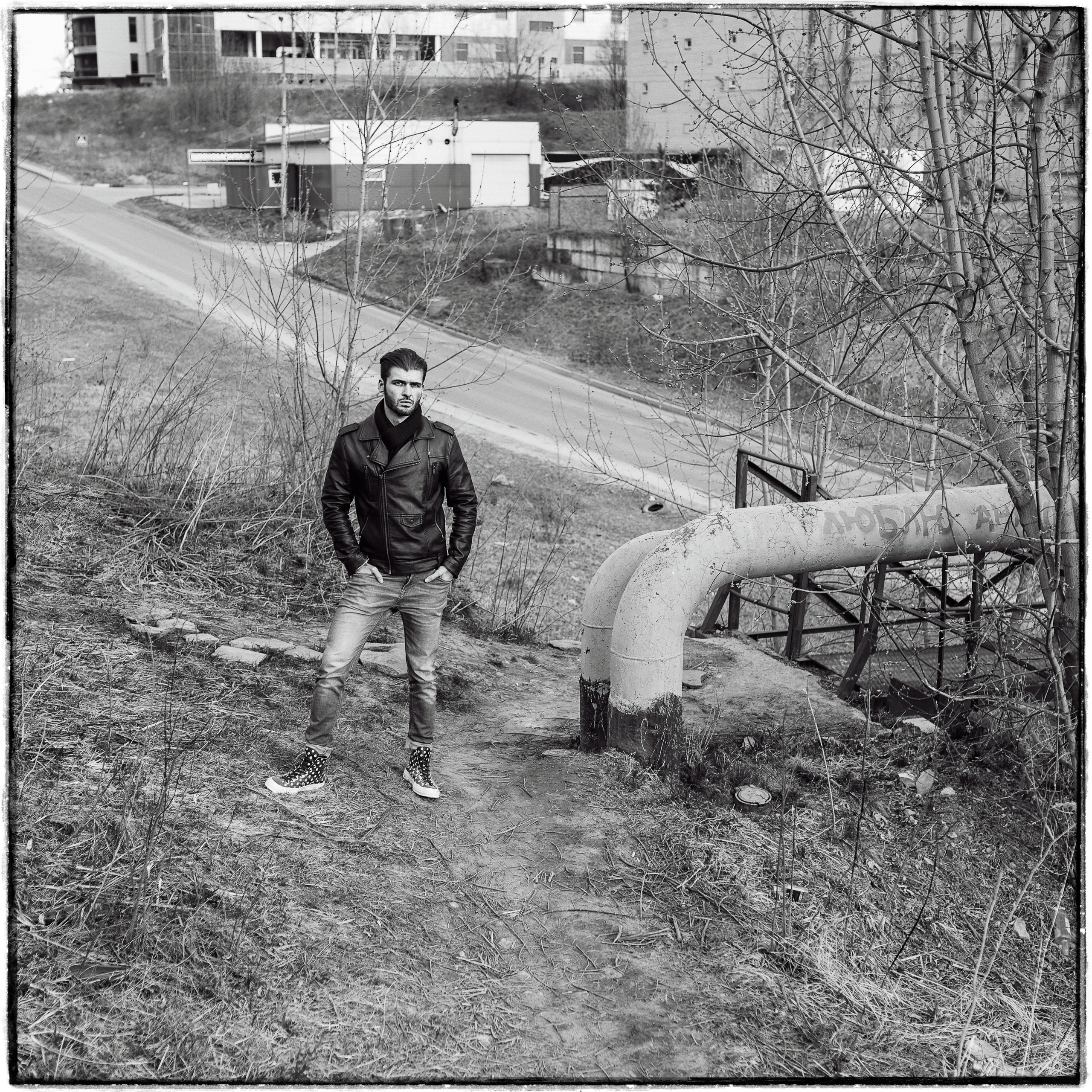ЧБ фотосессия парня в Нижнем Новгороде. Портретный фотограф в Москве и Нижнем Новгороде - Андрей Репин