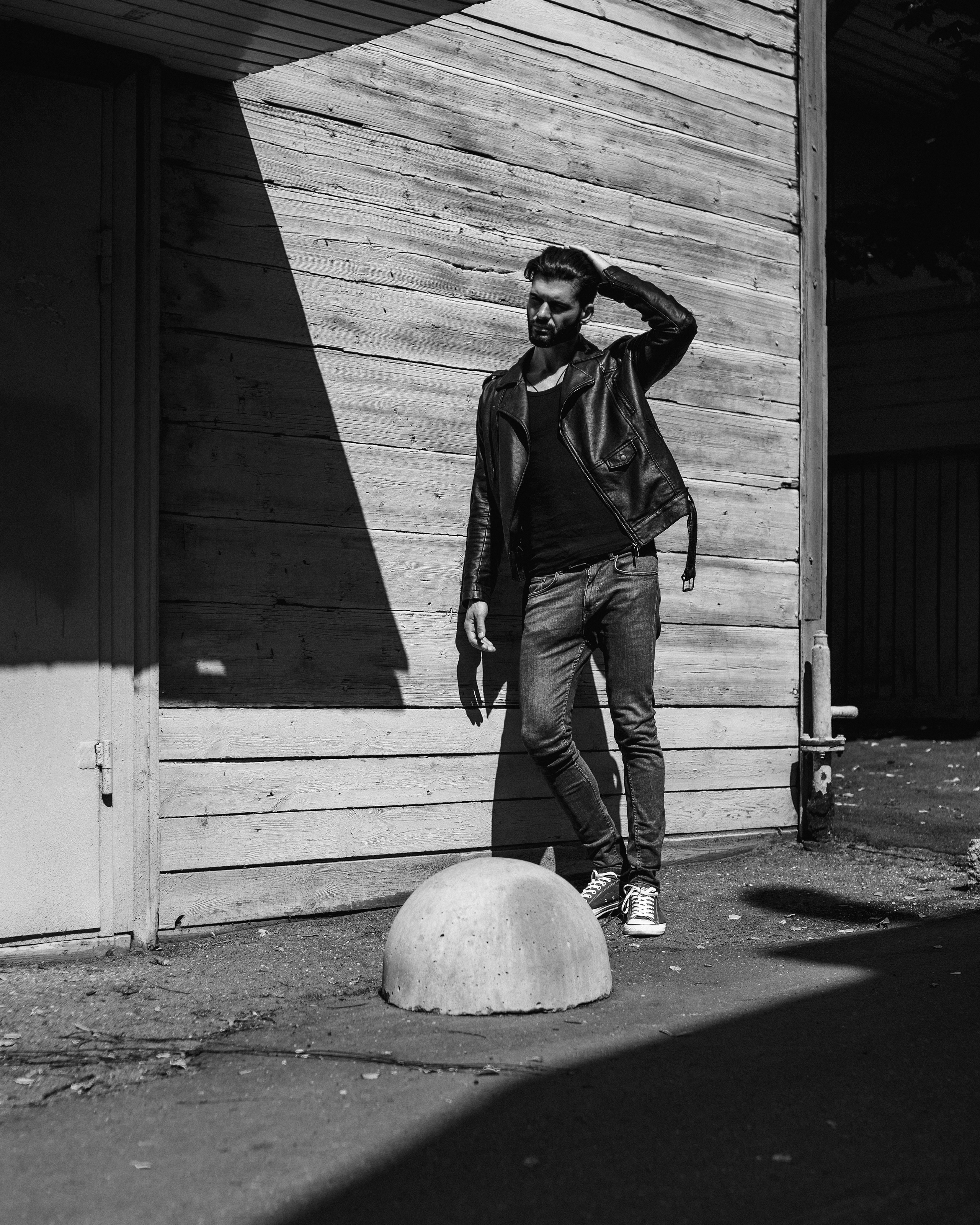 ЧБ фотосессия парня в Нижнем Новгороде. Портретный фотограф в Москве и Нижнем Новгороде - Андрей Репин