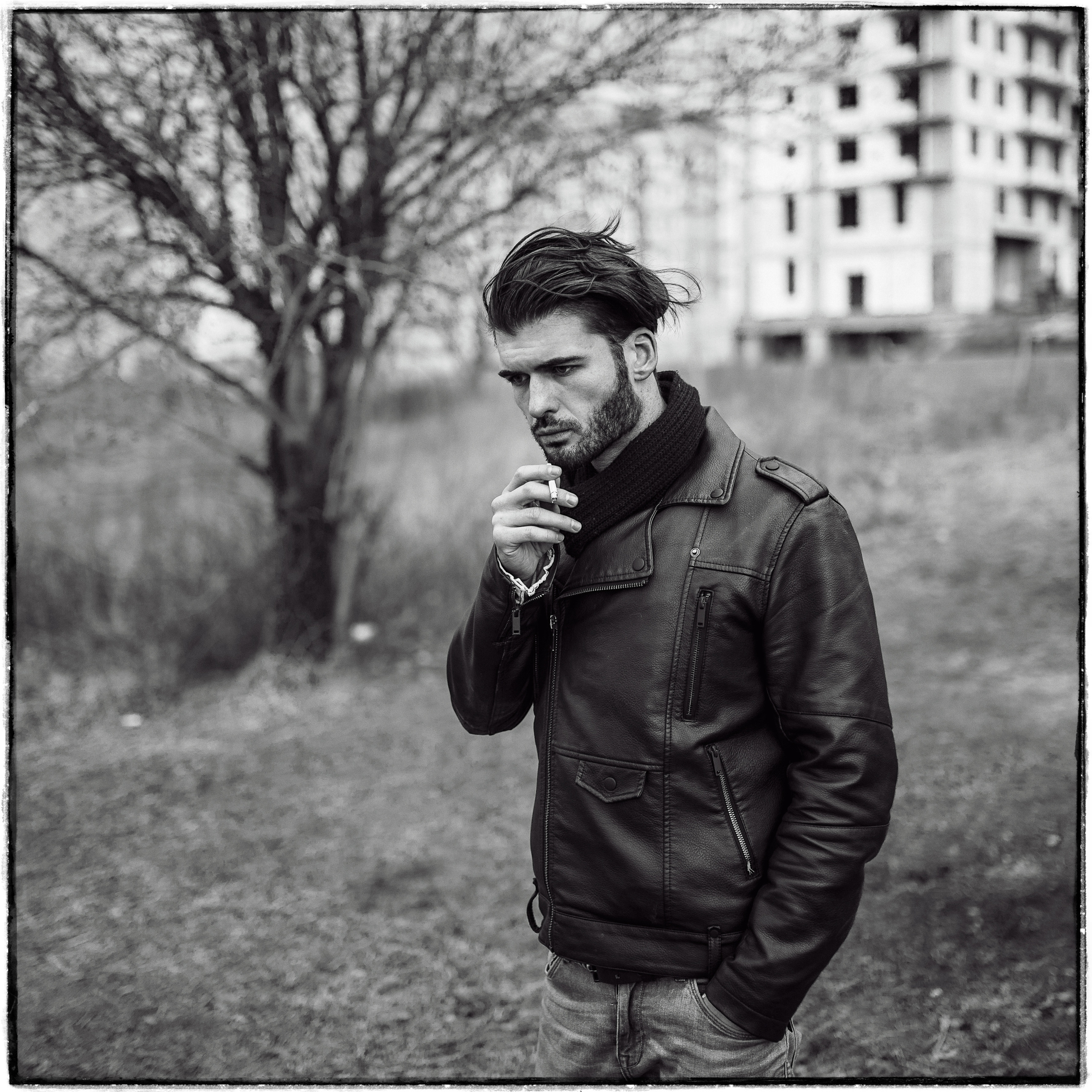ЧБ фотосессия парня в Нижнем Новгороде. Портретный фотограф в Москве и Нижнем Новгороде - Андрей Репин