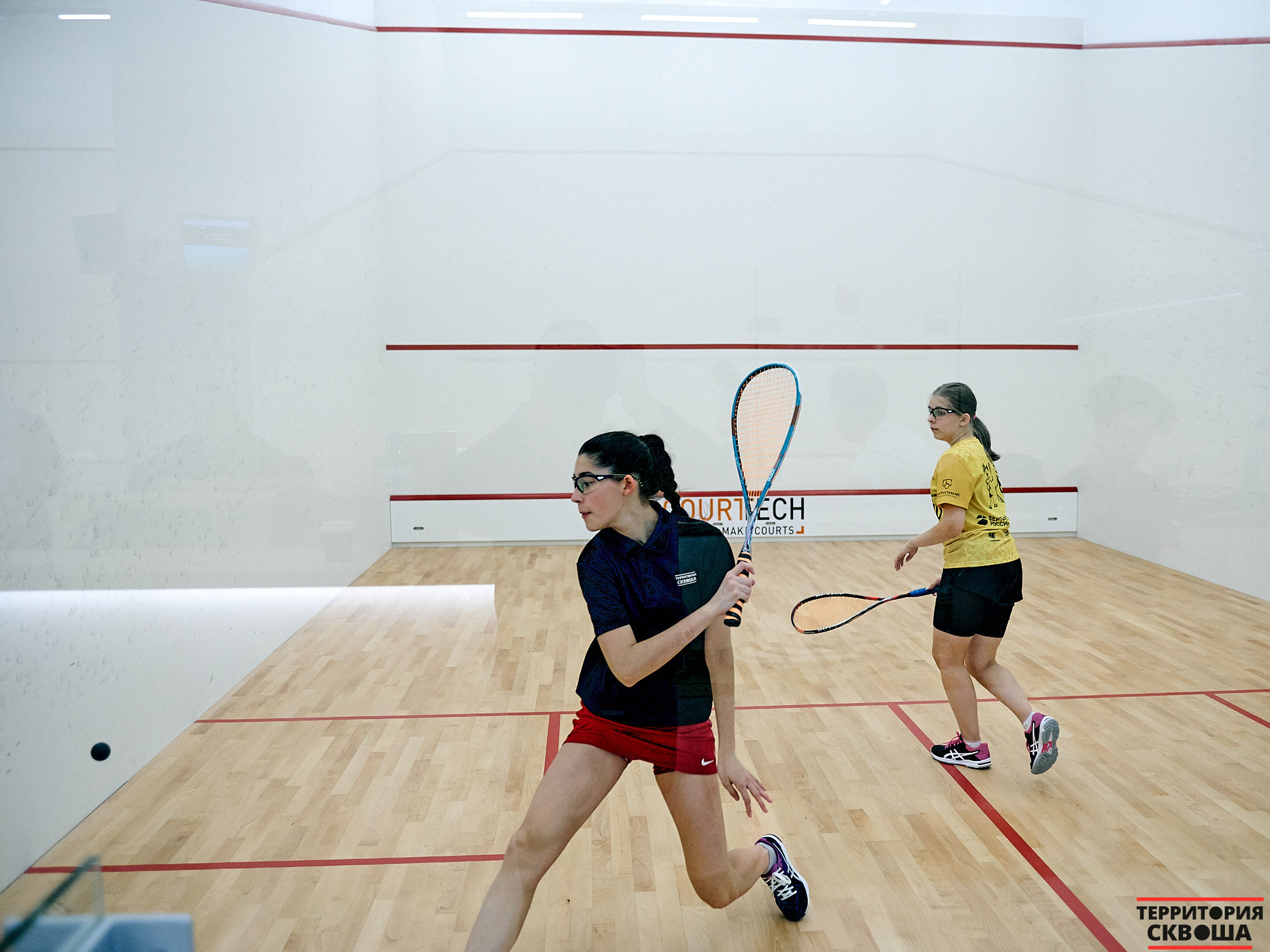 Турнир по сквошу. Фотографии отовсюду и обо всем