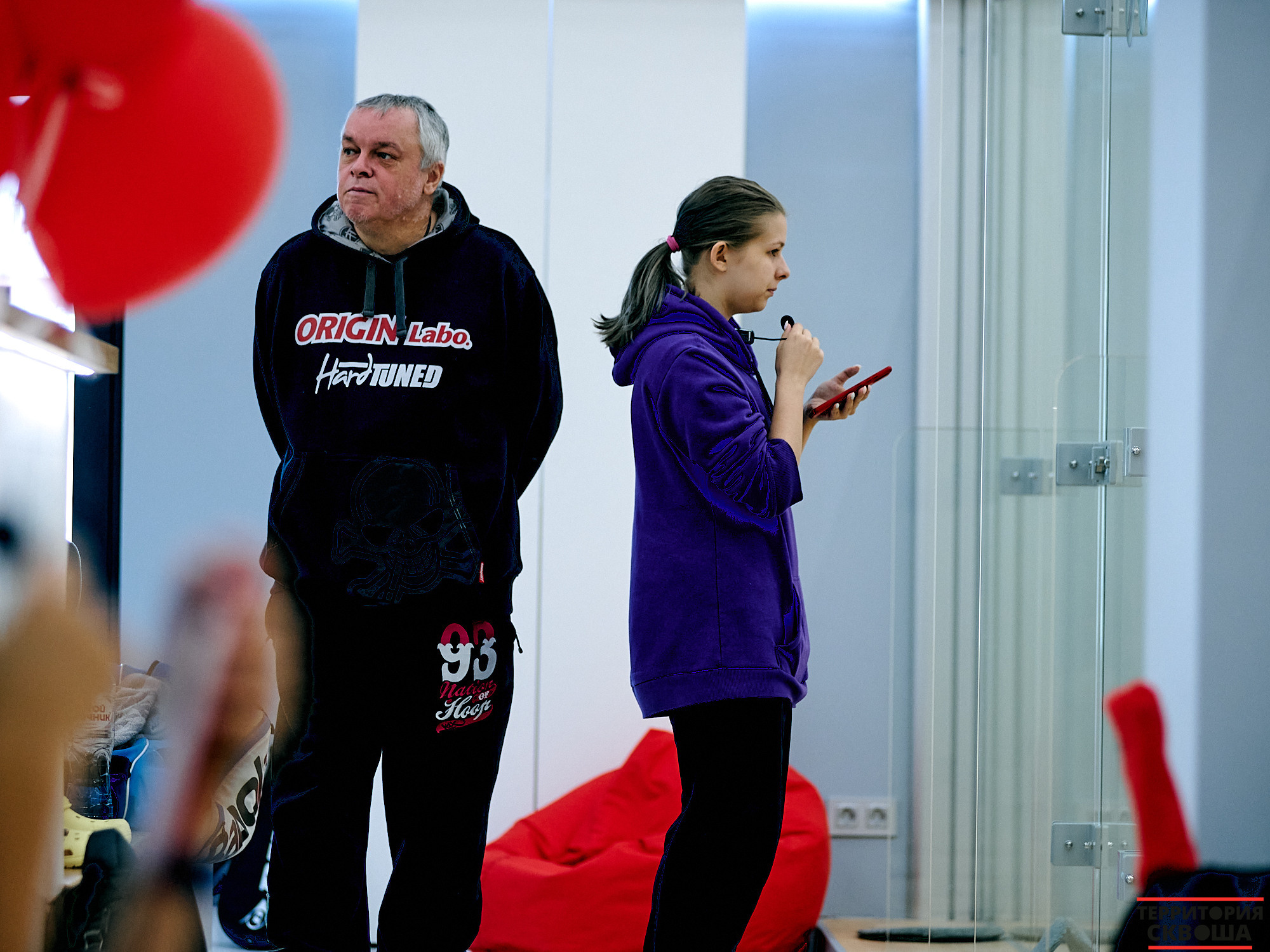 Турнир по сквошу. Фотографии отовсюду и обо всем