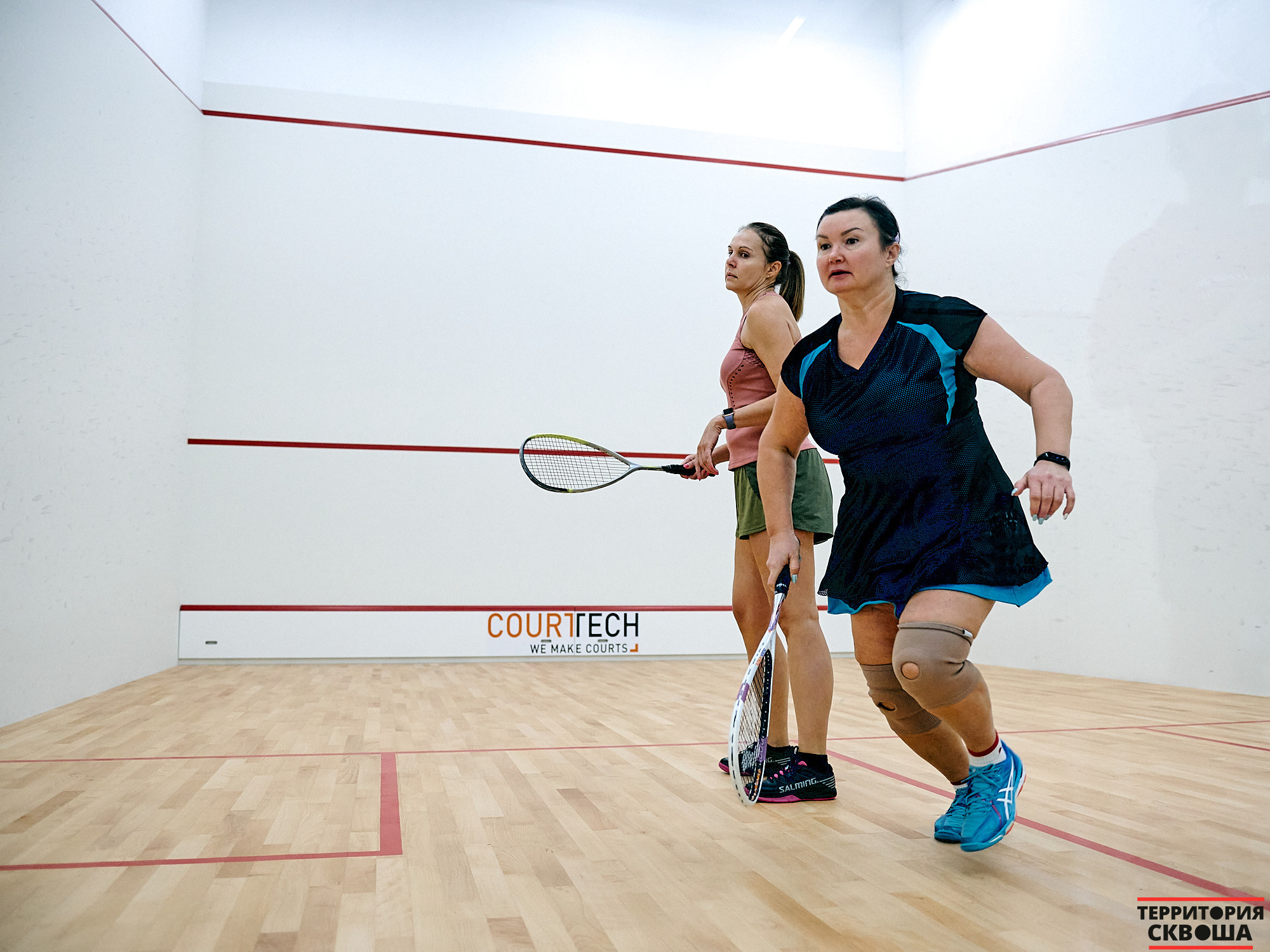 Турнир по сквошу. Фотографии отовсюду и обо всем