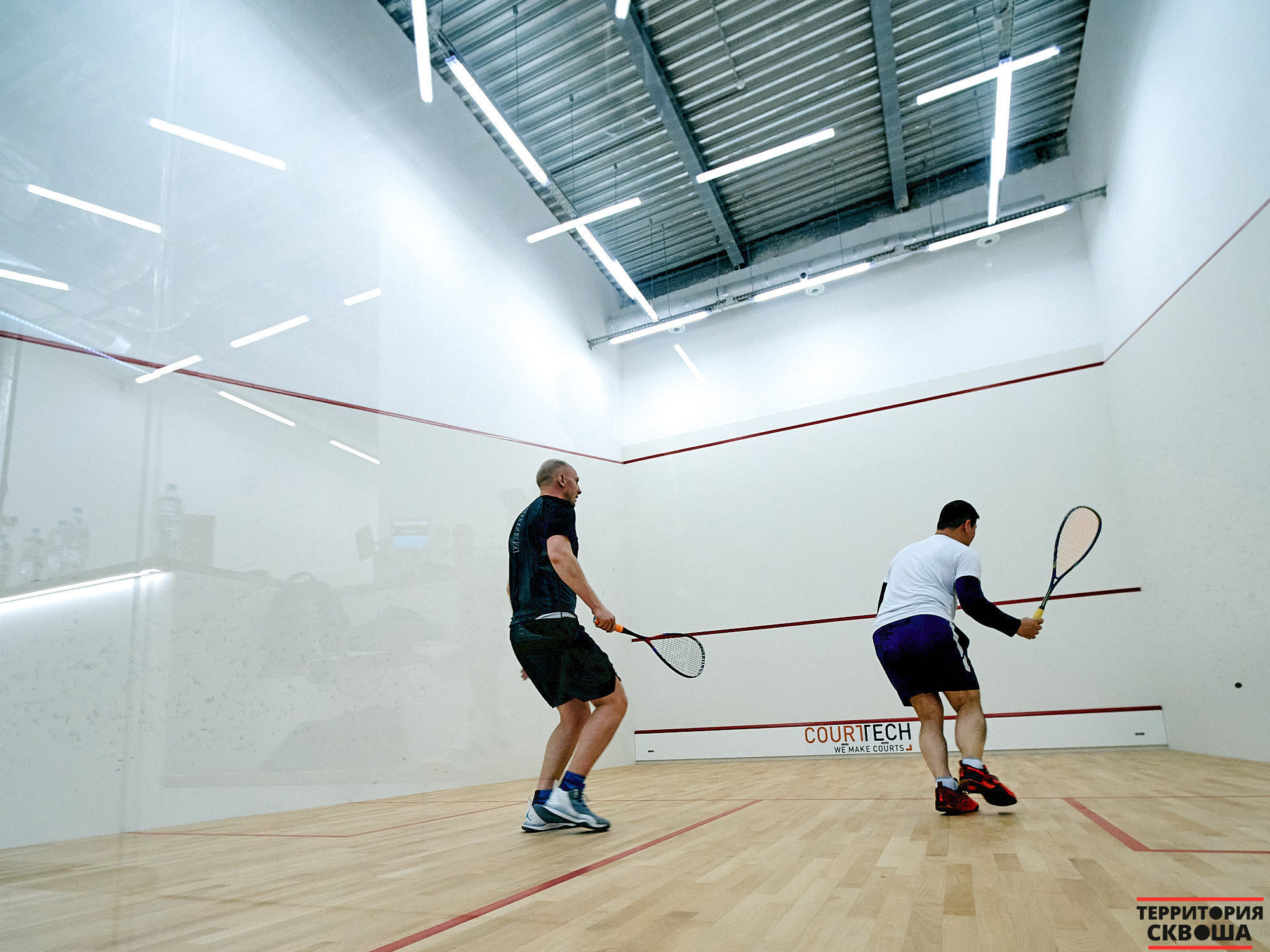Турнир по сквошу. Фотографии отовсюду и обо всем