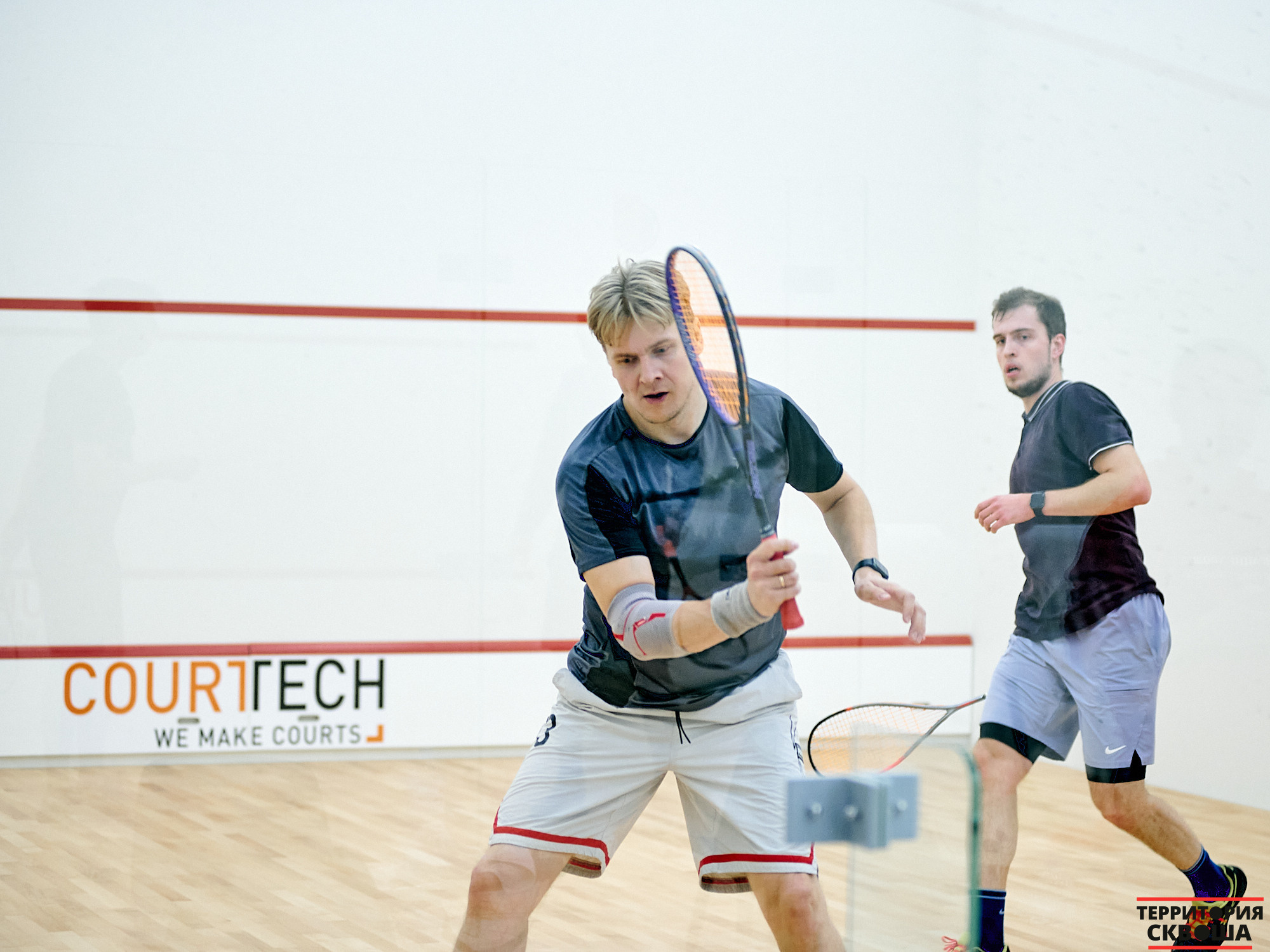 Турнир по сквошу. Фотографии отовсюду и обо всем