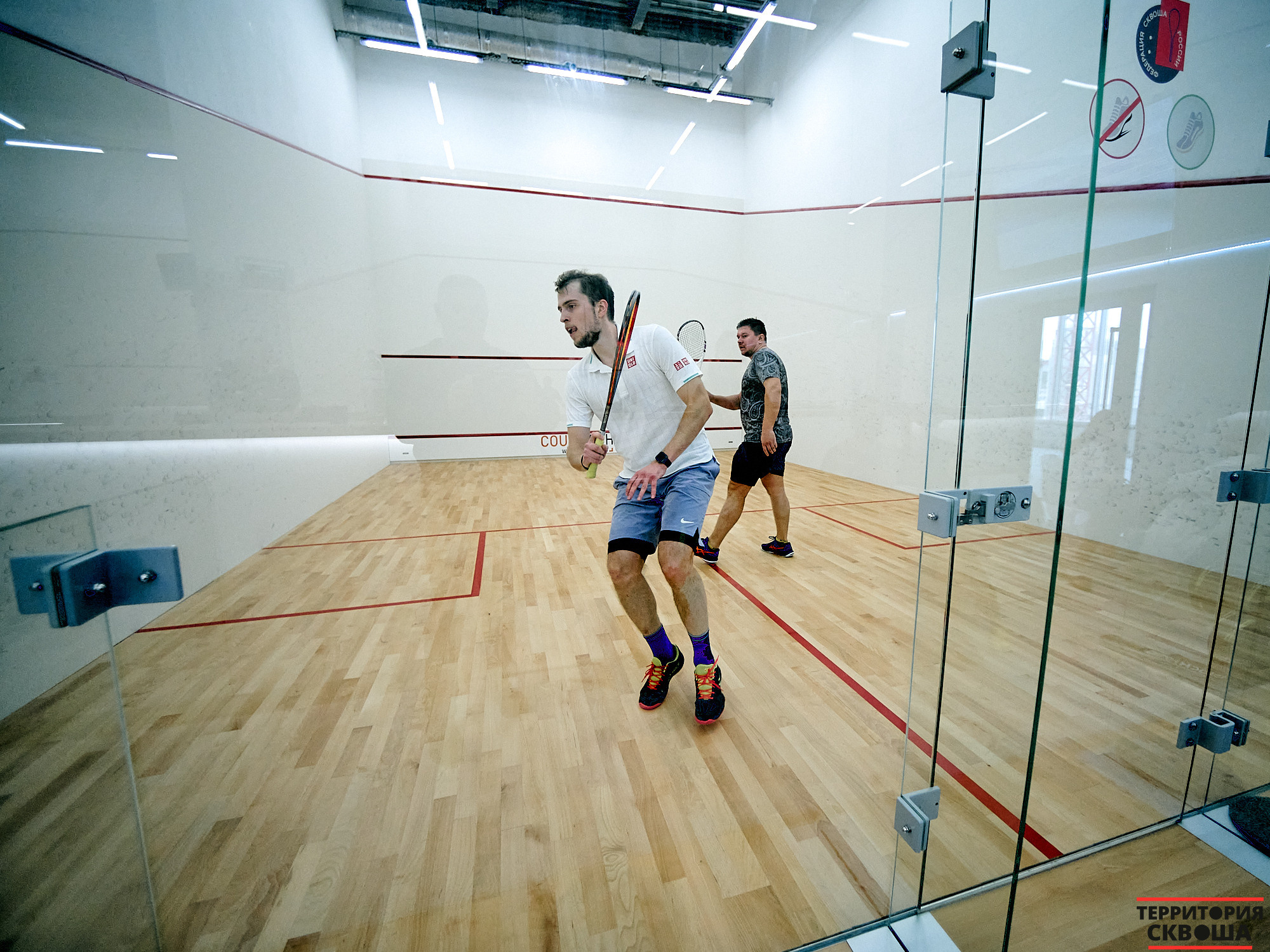 Турнир по сквошу. Фотографии отовсюду и обо всем