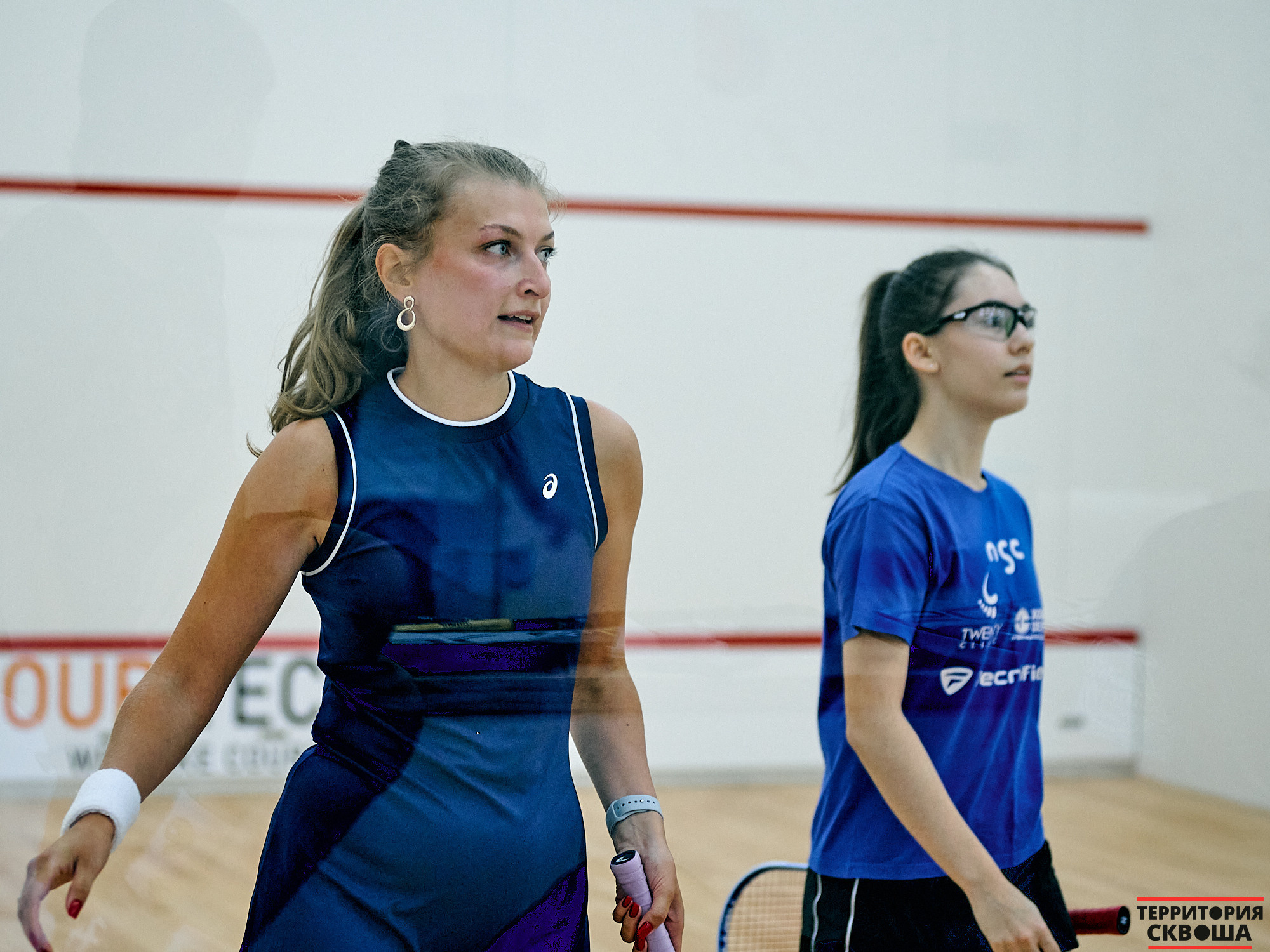 Турнир по сквошу. Фотографии отовсюду и обо всем