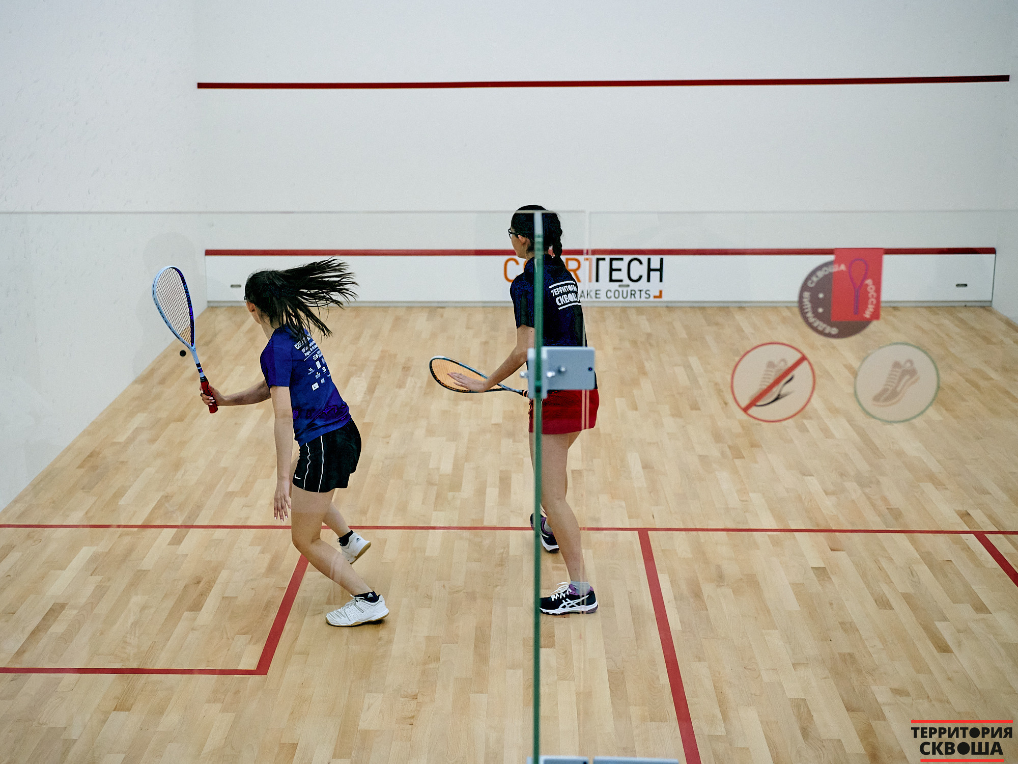 Турнир по сквошу. Фотографии отовсюду и обо всем