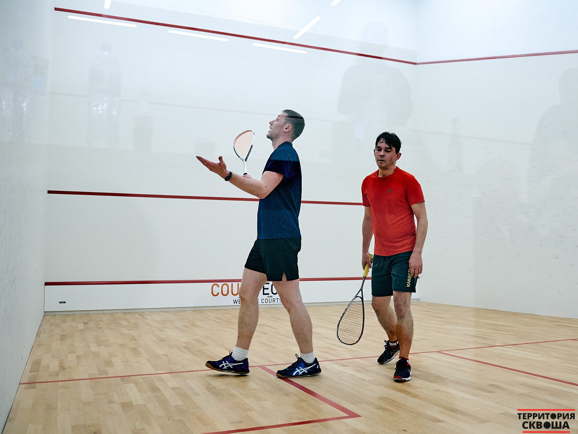 Турнир по сквошу. Фотографии отовсюду и обо всем