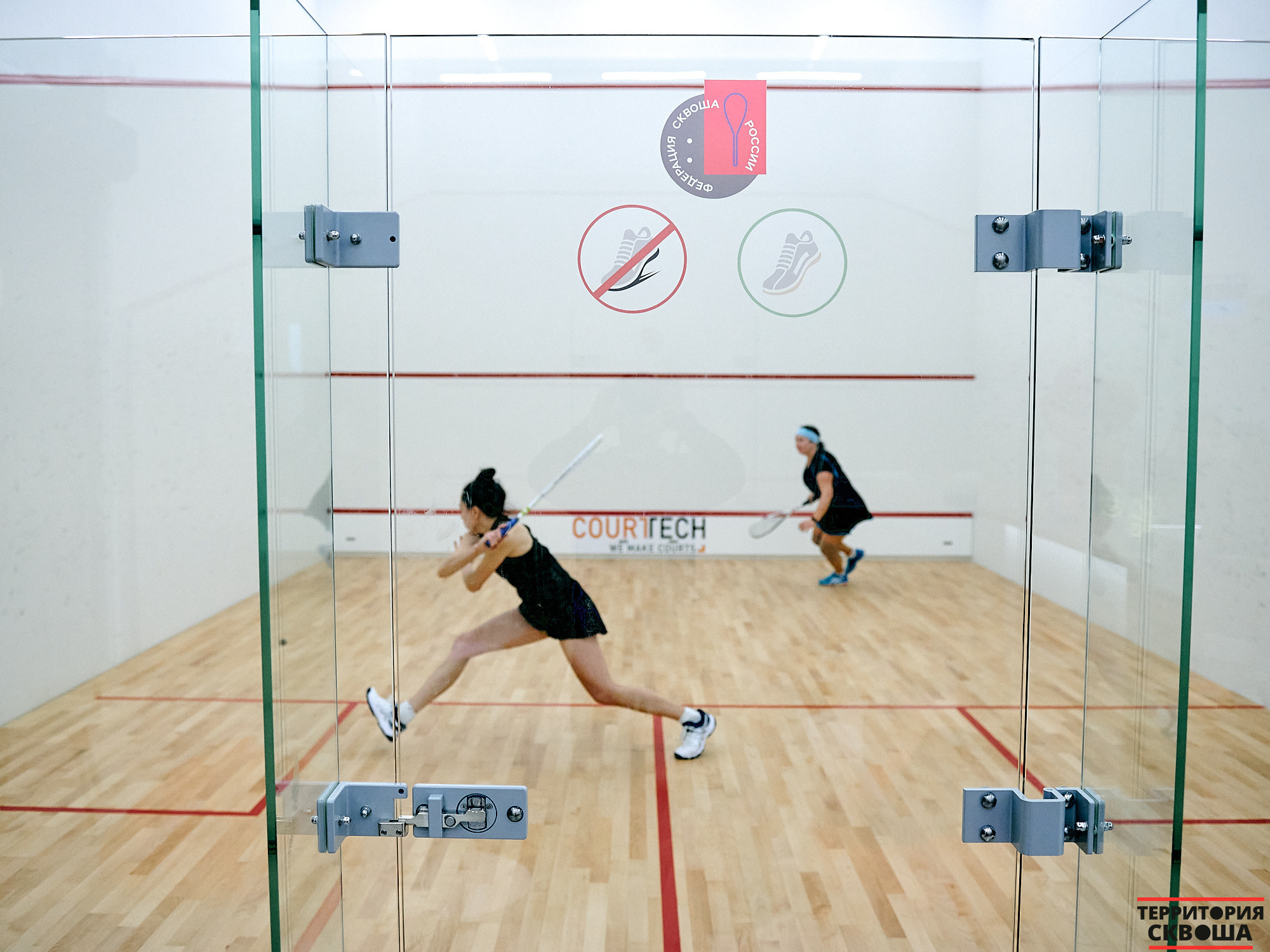 Турнир по сквошу. Фотографии отовсюду и обо всем