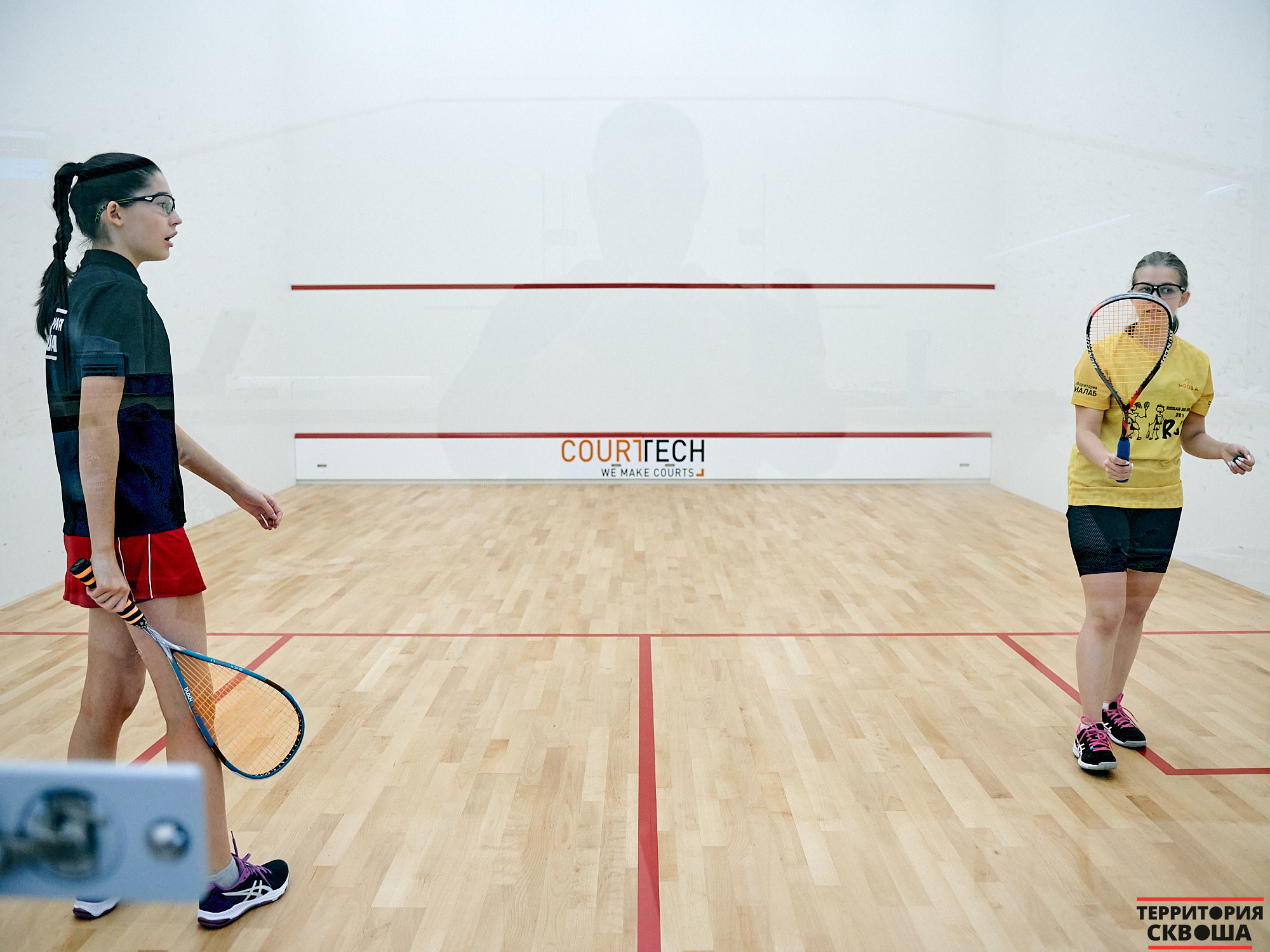 Турнир по сквошу. Фотографии отовсюду и обо всем