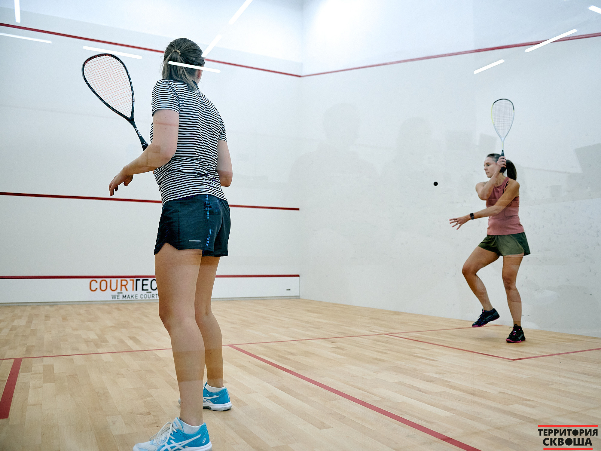 Турнир по сквошу. Фотографии отовсюду и обо всем