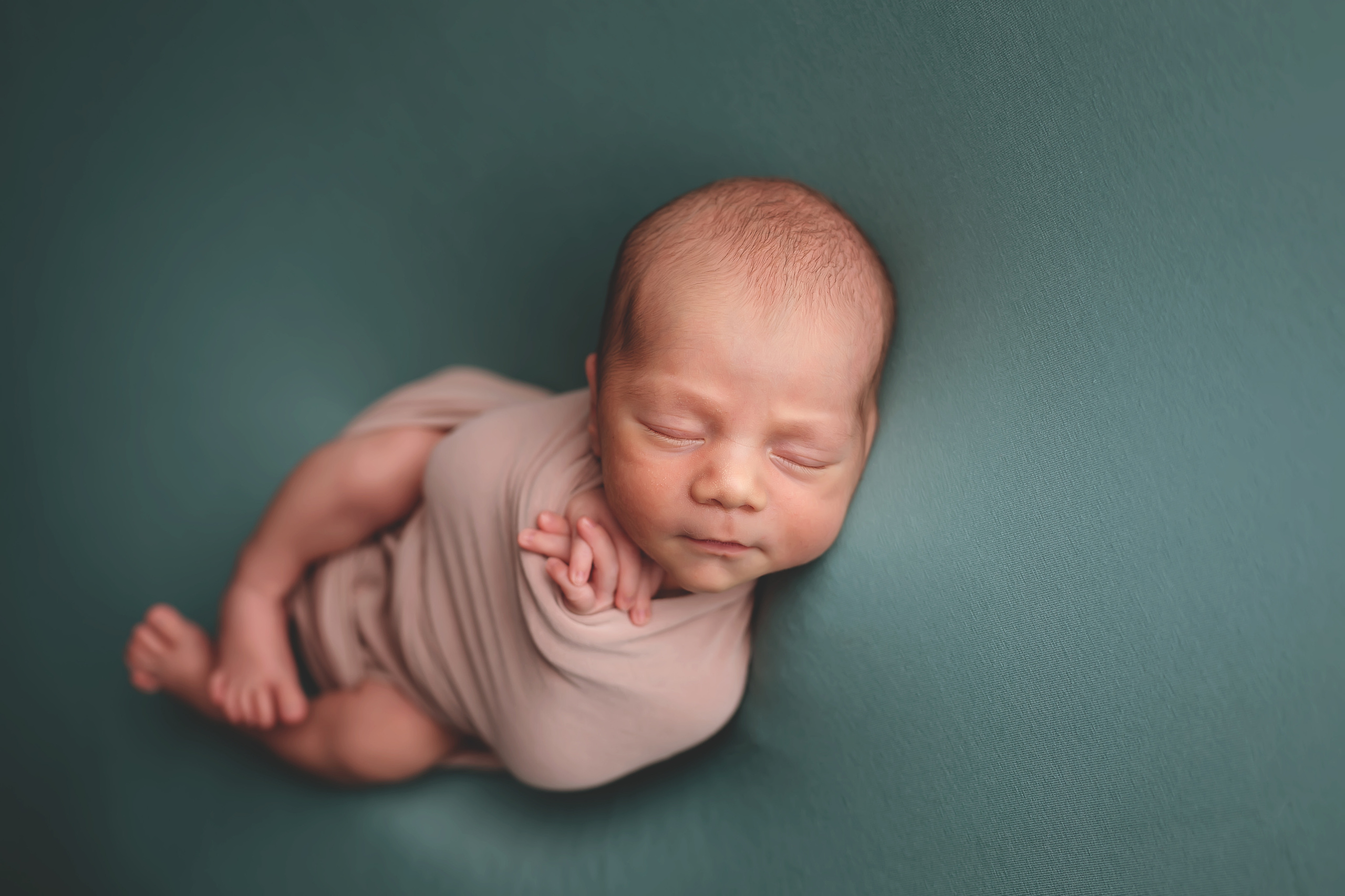 Новорожденные. Ньюборн фотограф Владивосток