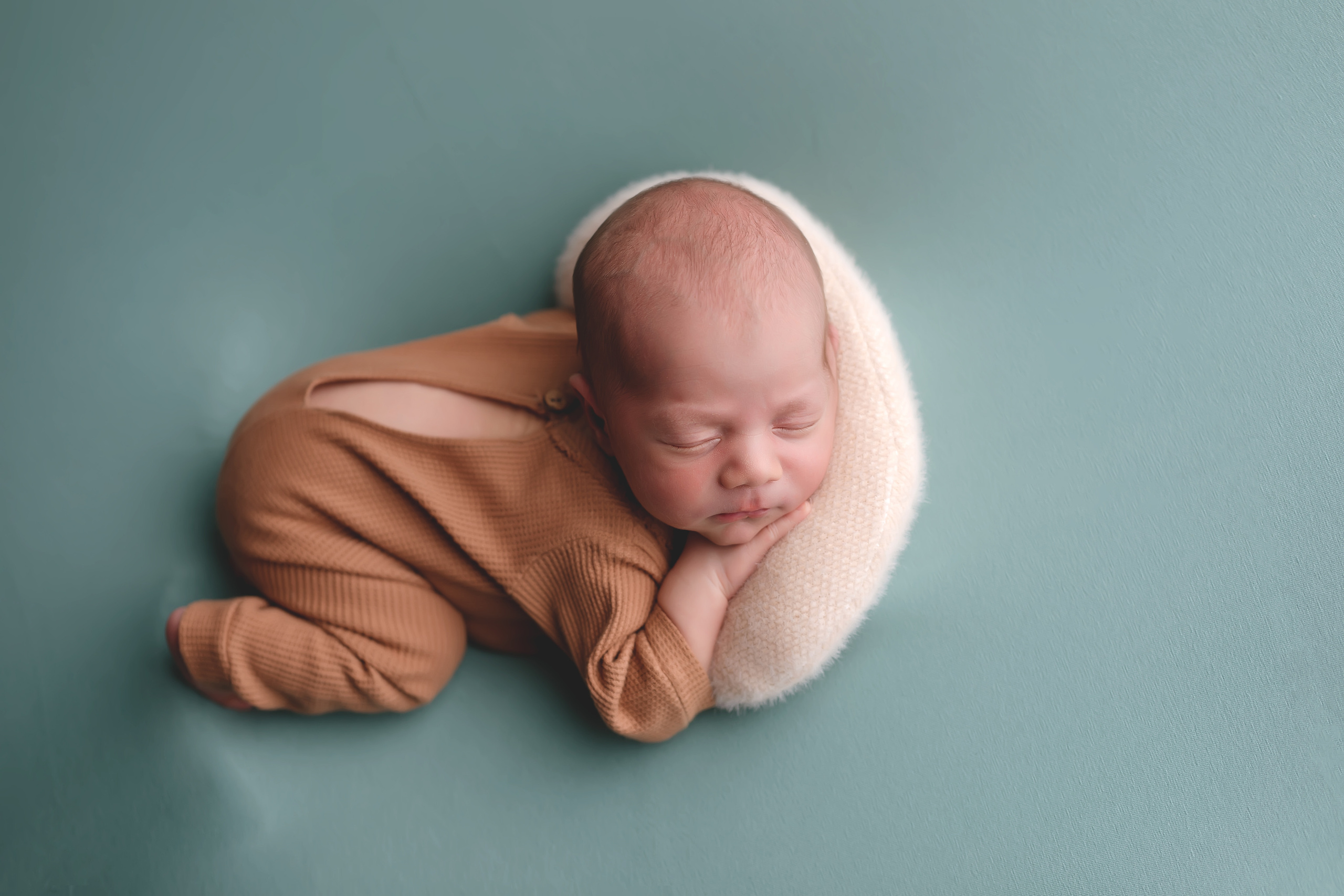 Новорожденные. Ньюборн фотограф Владивосток