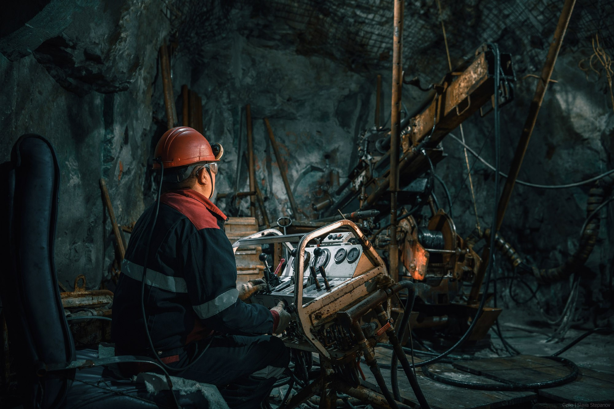 Добыча. Фотограф Слава Степанов, Gelio