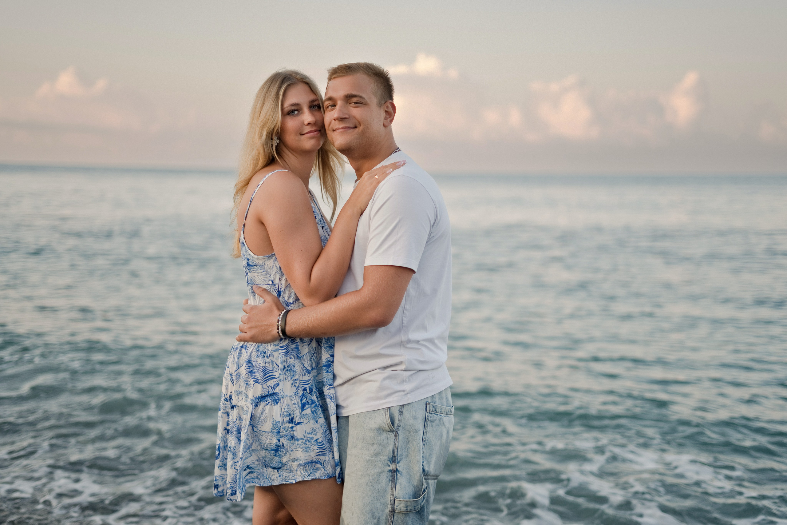 Фотосессия для Артема и Кати в Сириусе. Профессиональный Фотограф в Сочи Марина Ситкина