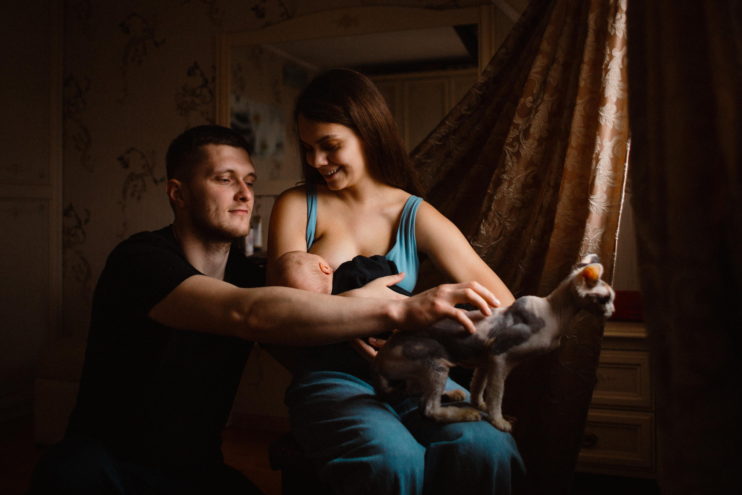Семейная домашняя фотосессия для Саши, Ани и Эмиля. Фотограф Куянова Алина, семейные и свадебные фотосессии в Калининграде
