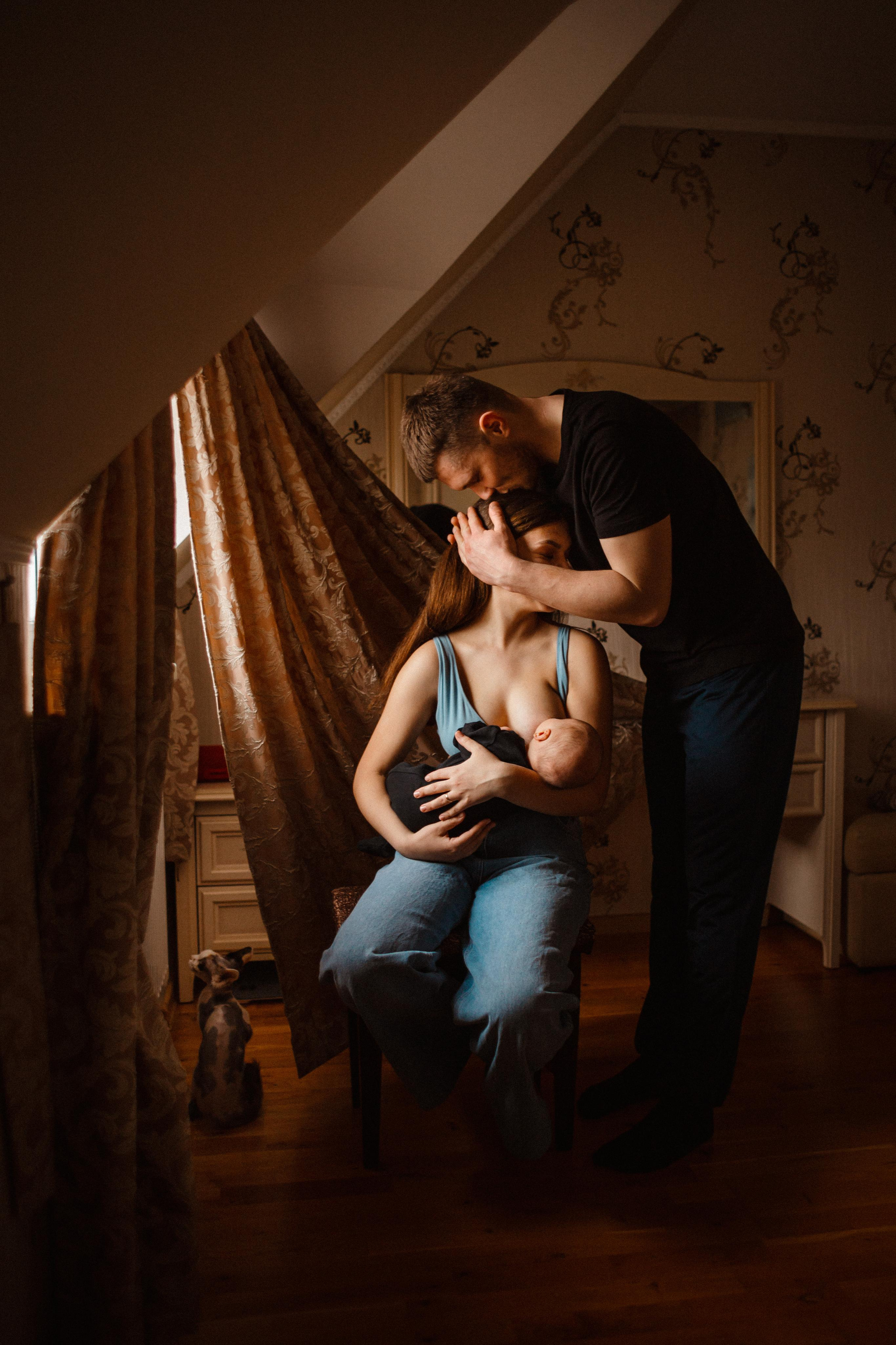Семейная домашняя фотосессия для Саши, Ани и Эмиля. Фотограф Куянова Алина, семейные и свадебные фотосессии в Калининграде