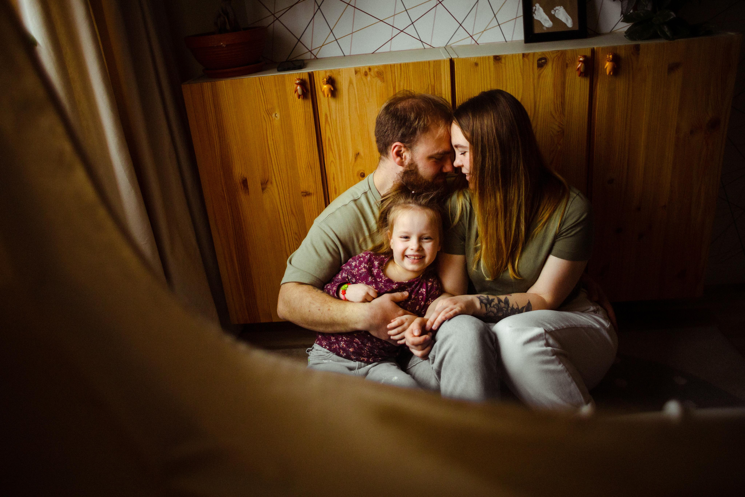 Семейная домашняя фотосессия для Саши, Кати, Услады и Ассоль. Фотограф Куянова Алина, семейные и свадебные фотосессии в Калининграде